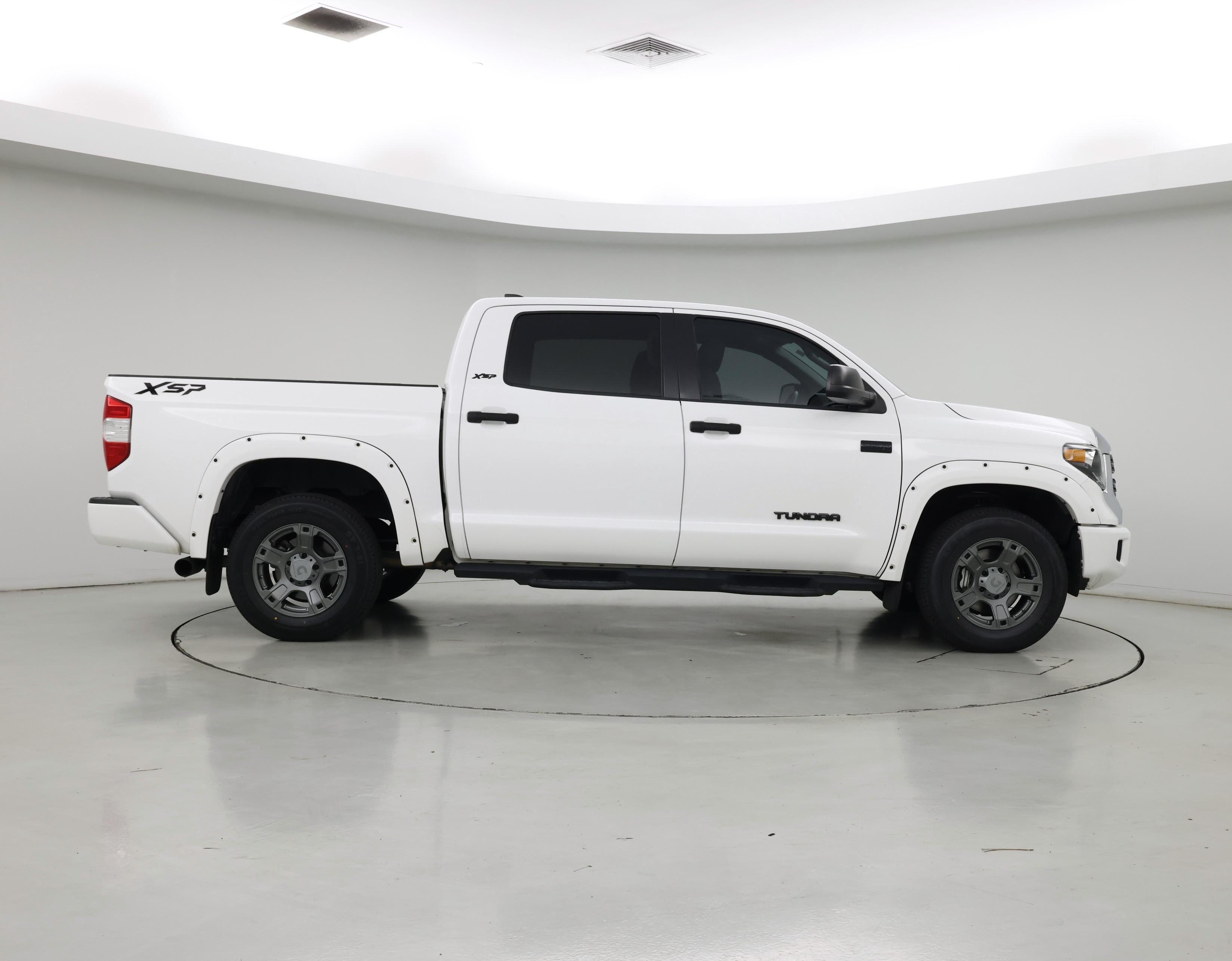 Thumbnail: 2021 Toyota Tundra - 7