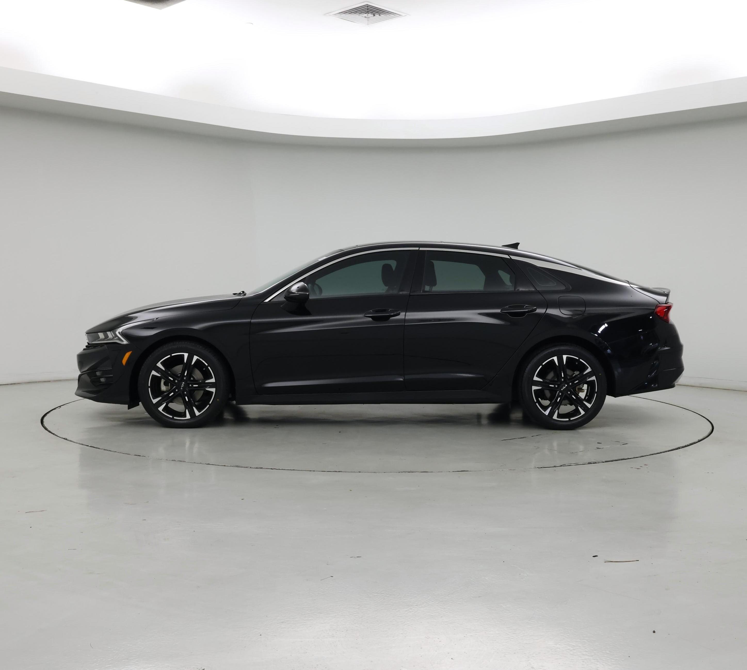 Thumbnail: 2022 Kia K5 - 3