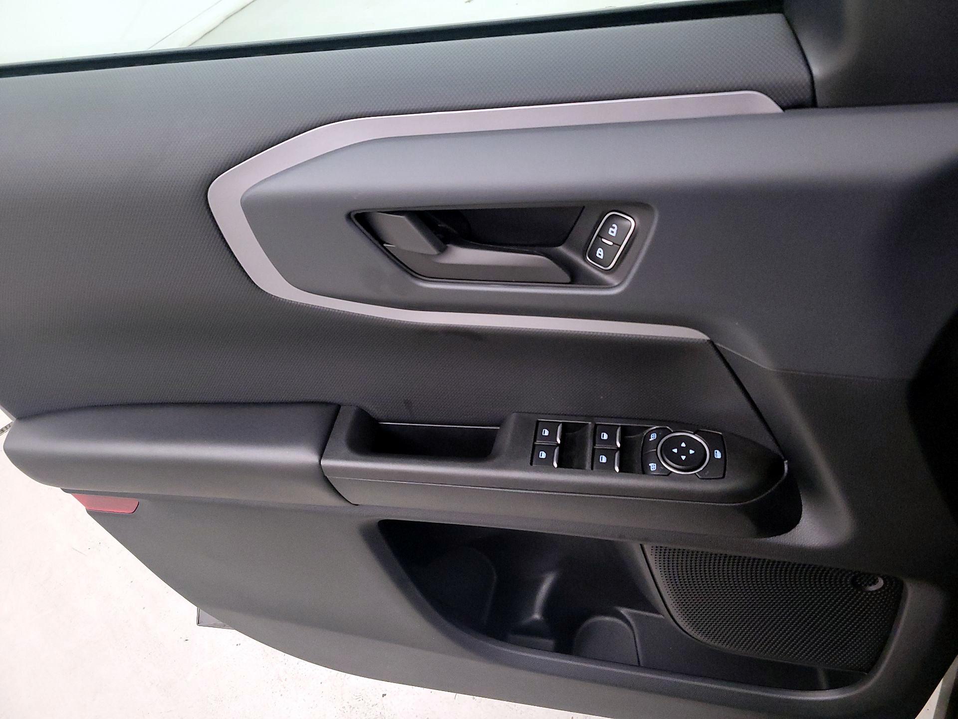 Thumbnail: 2021 Ford Bronco Sport - 12