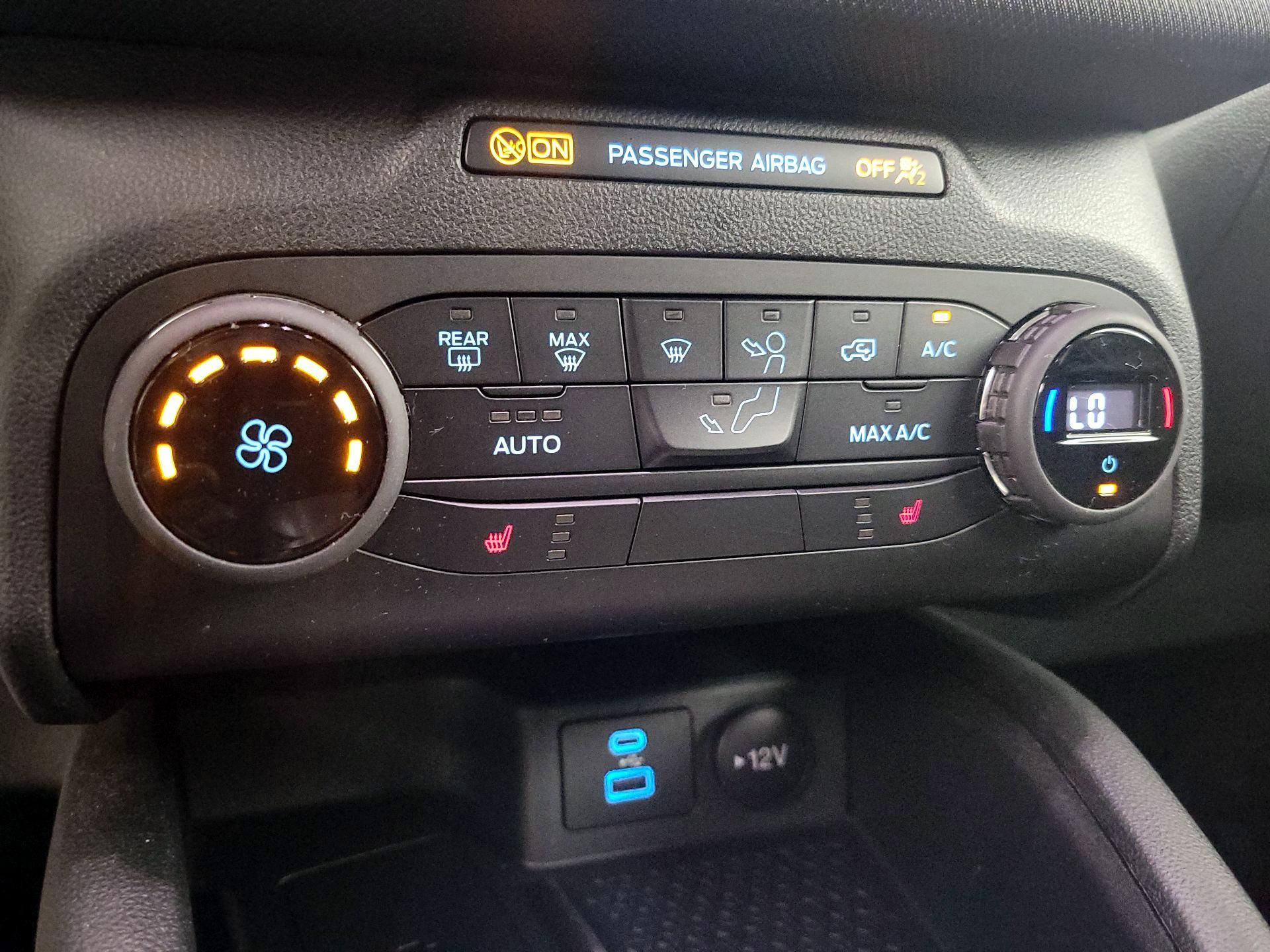 Thumbnail: 2021 Ford Bronco Sport - 17