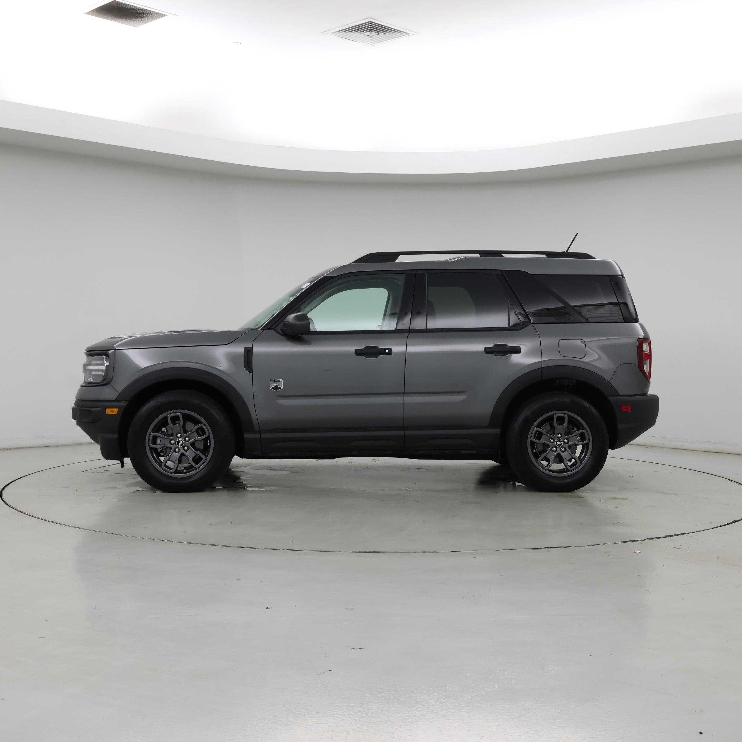 Thumbnail: 2021 Ford Bronco Sport - 3