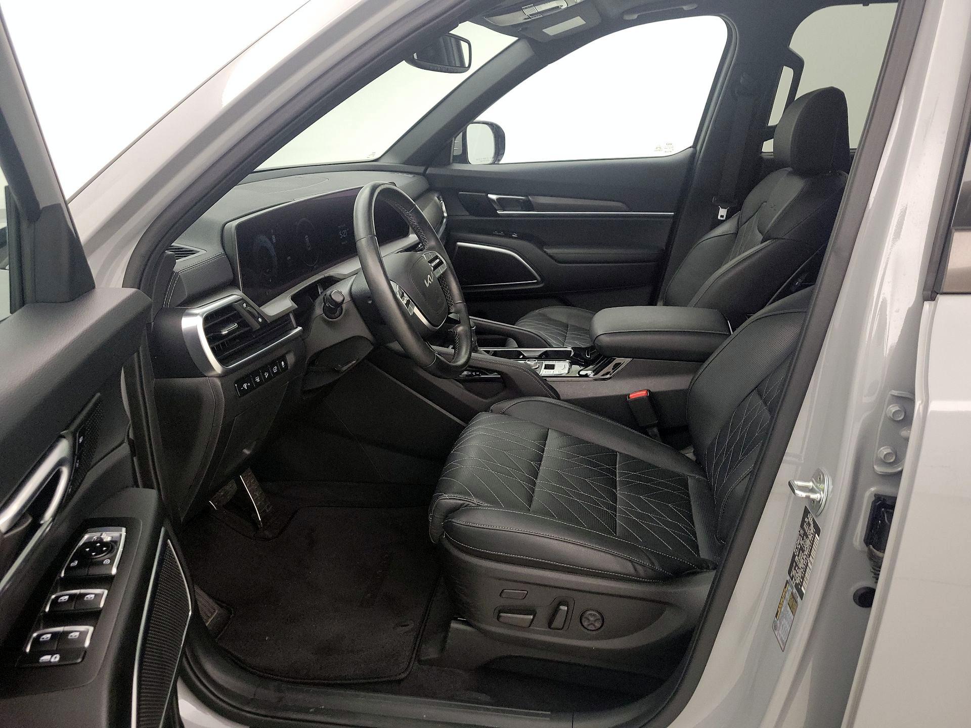 Thumbnail: 2023 Kia Telluride - 11