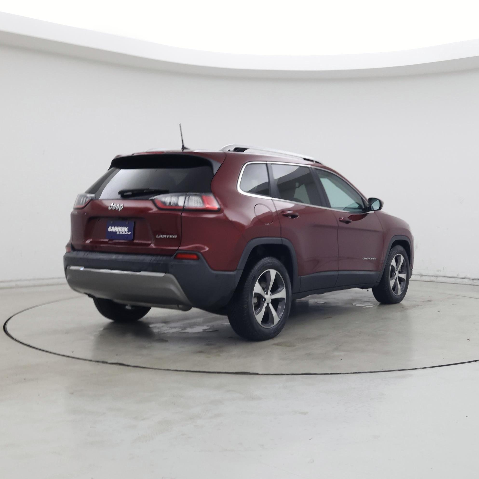 Thumbnail: 2019 Jeep Cherokee - 8