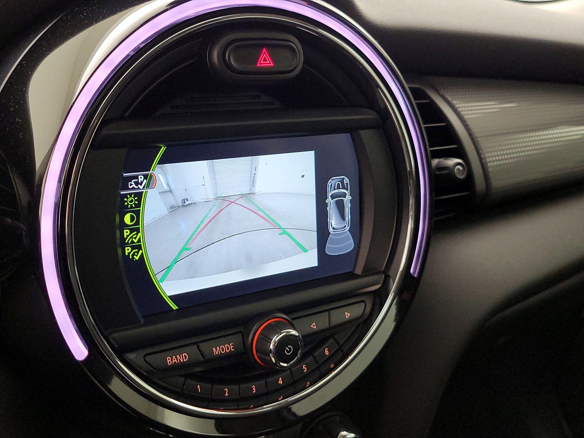 Thumbnail: 2017 MINI Cooper Hardtop - 14