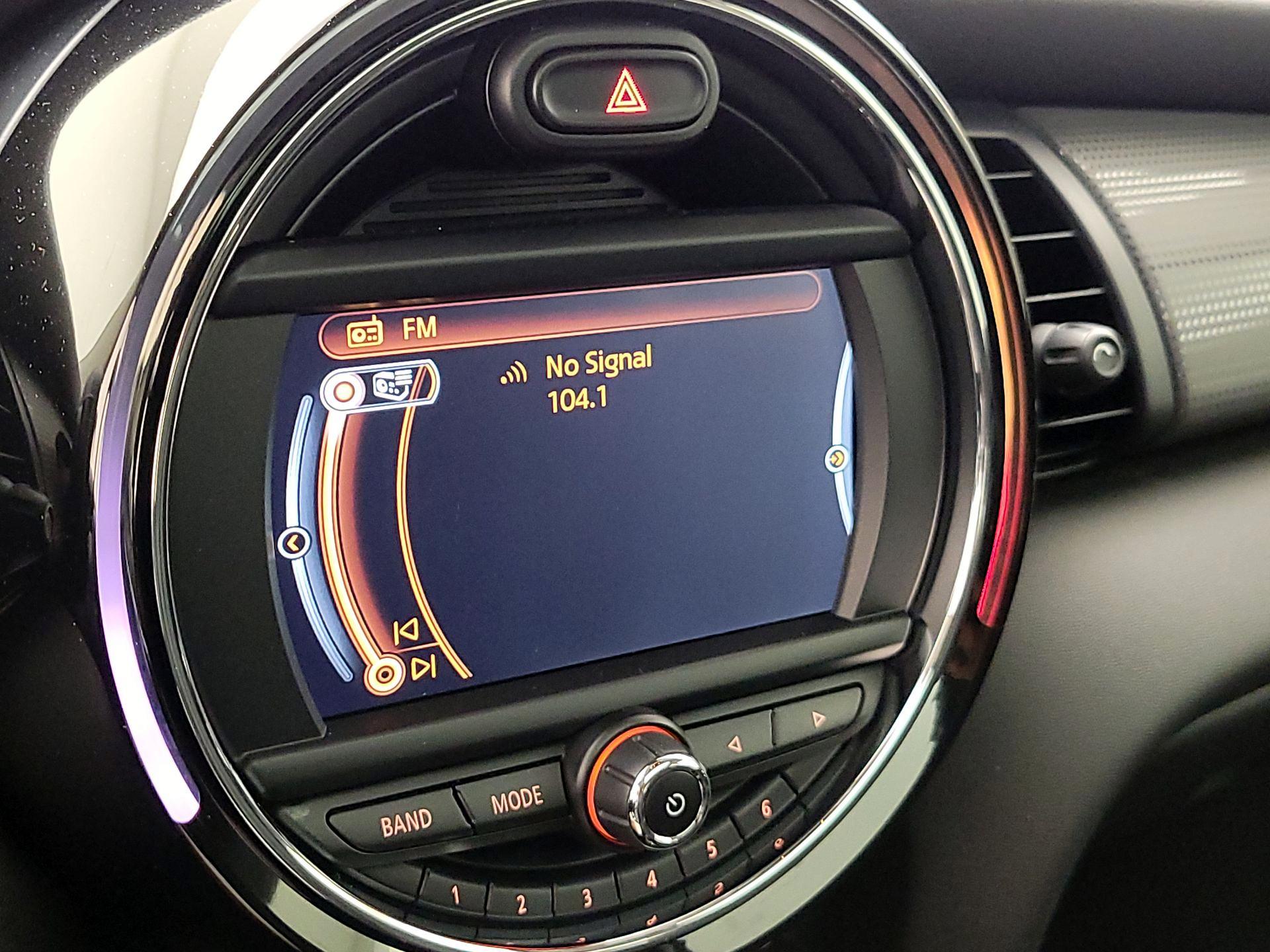 Thumbnail: 2017 MINI Cooper Hardtop - 15