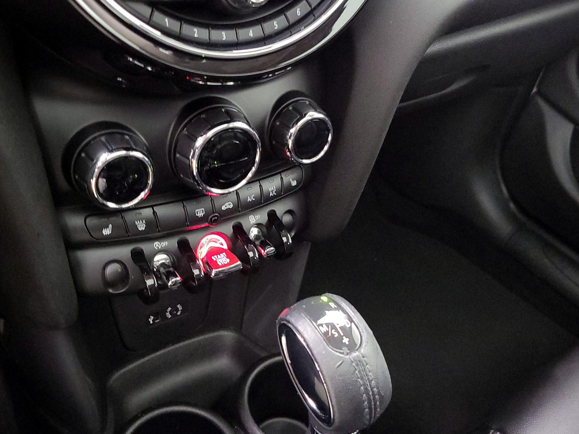 Thumbnail: 2017 MINI Cooper Hardtop - 16