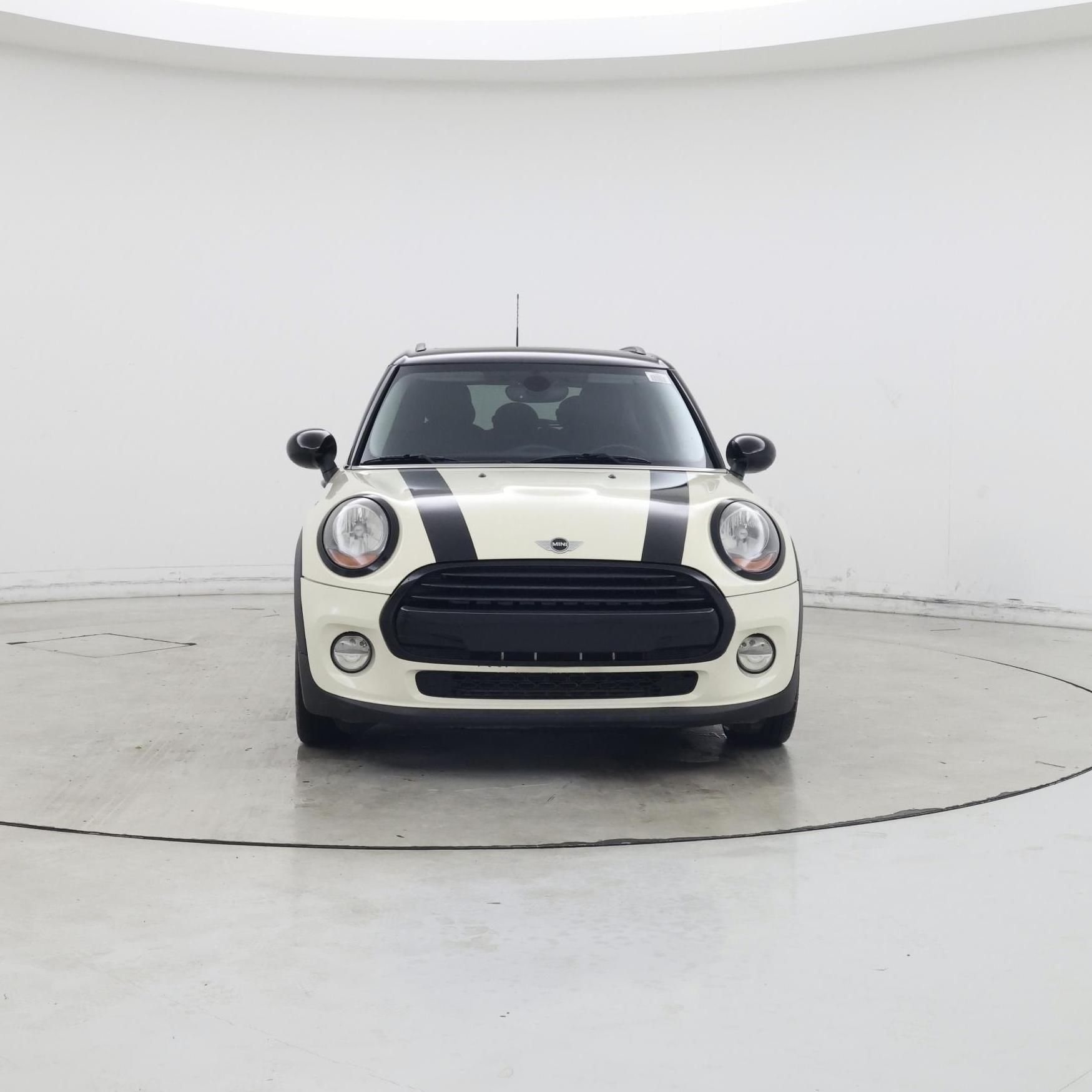 Thumbnail: 2017 MINI Cooper Hardtop - 5