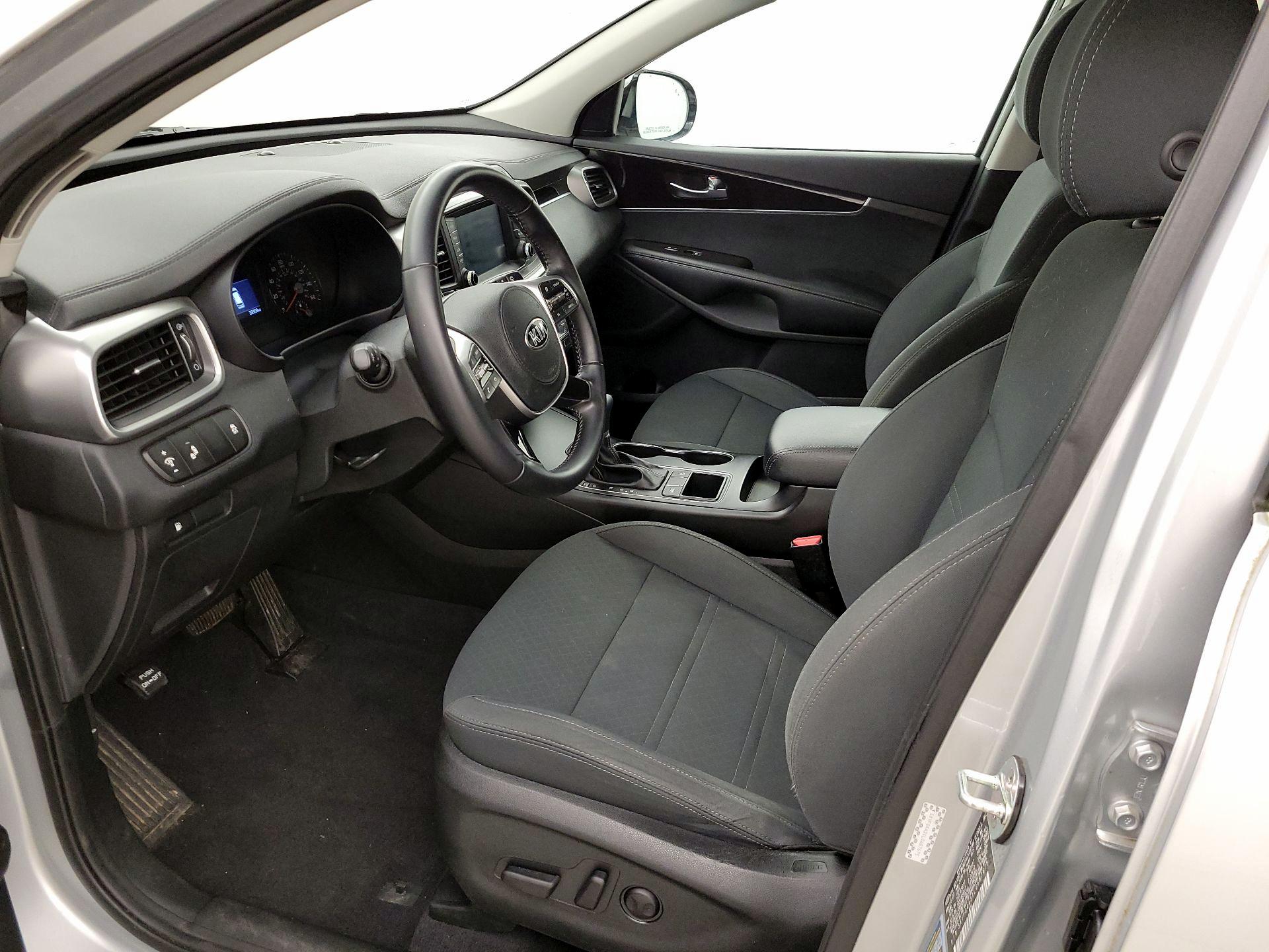Thumbnail: 2020 Kia Sorento - 11
