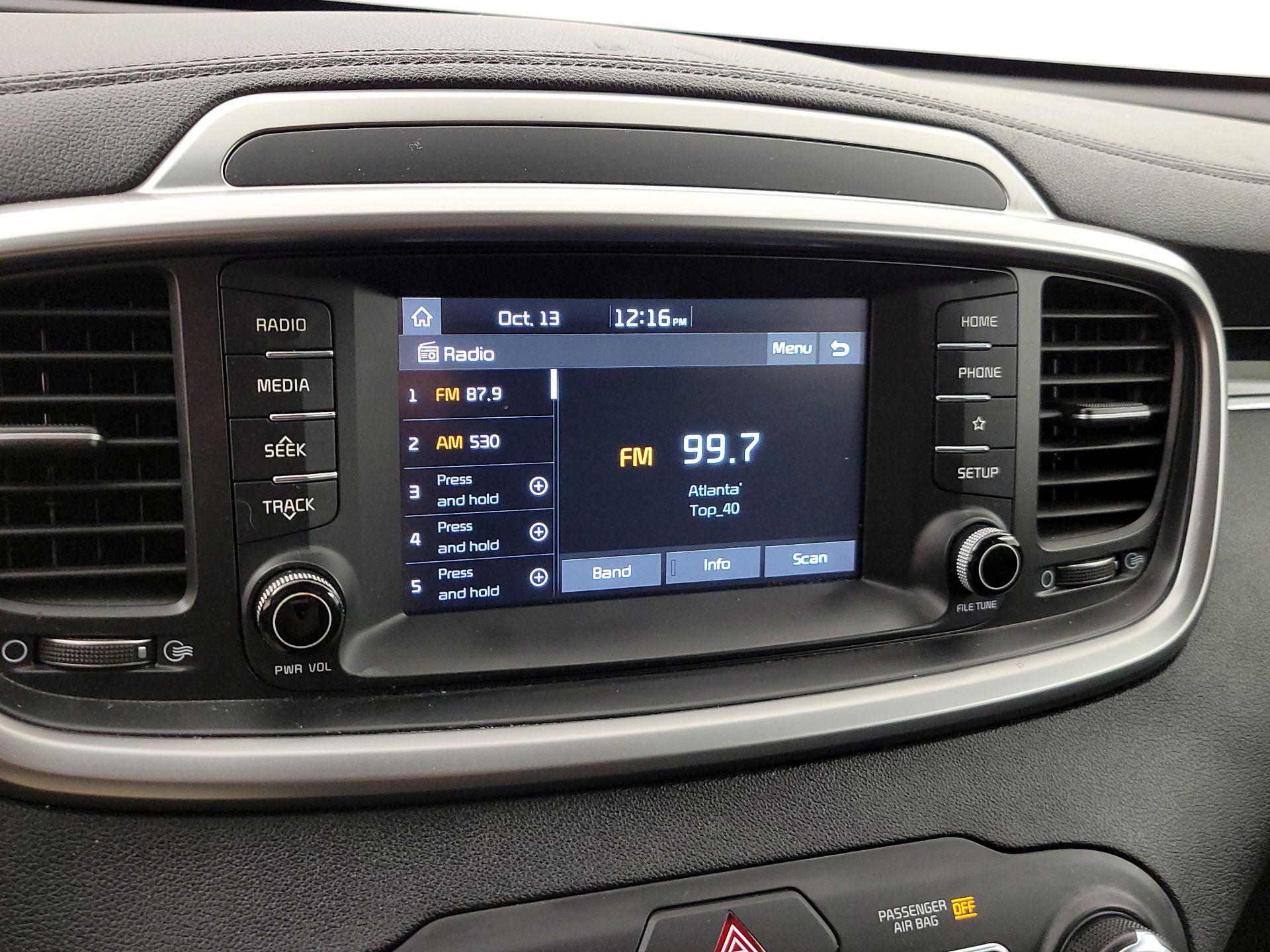 Thumbnail: 2020 Kia Sorento - 15