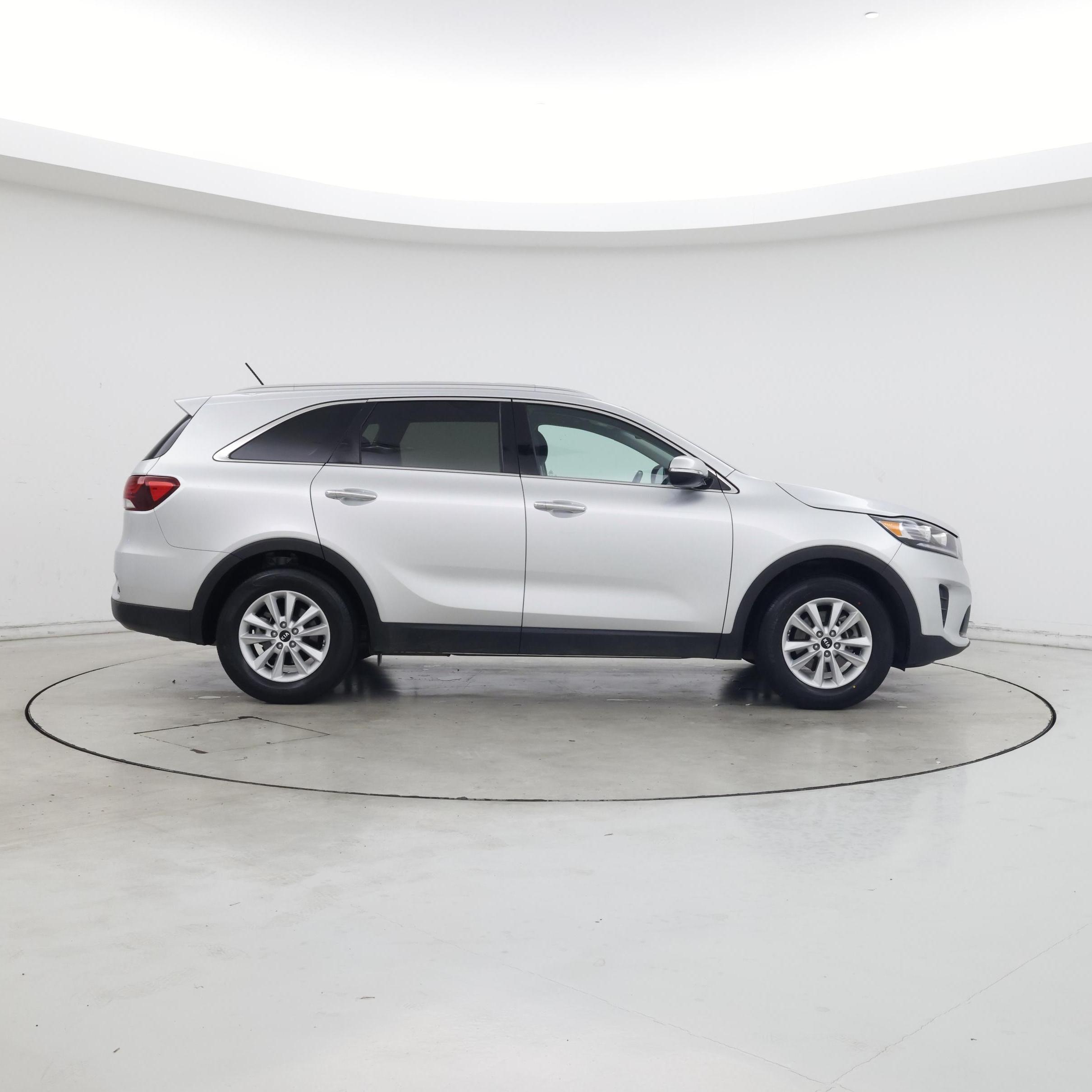 Thumbnail: 2020 Kia Sorento - 7