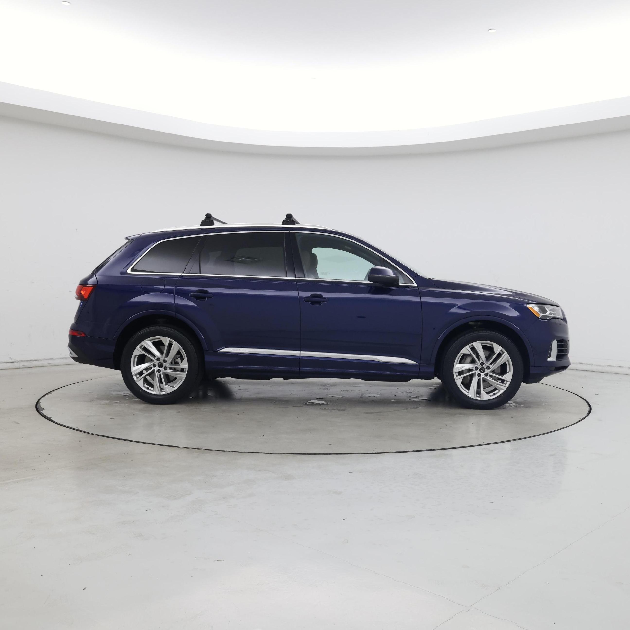 Thumbnail: 2021 Audi Q7 - 7