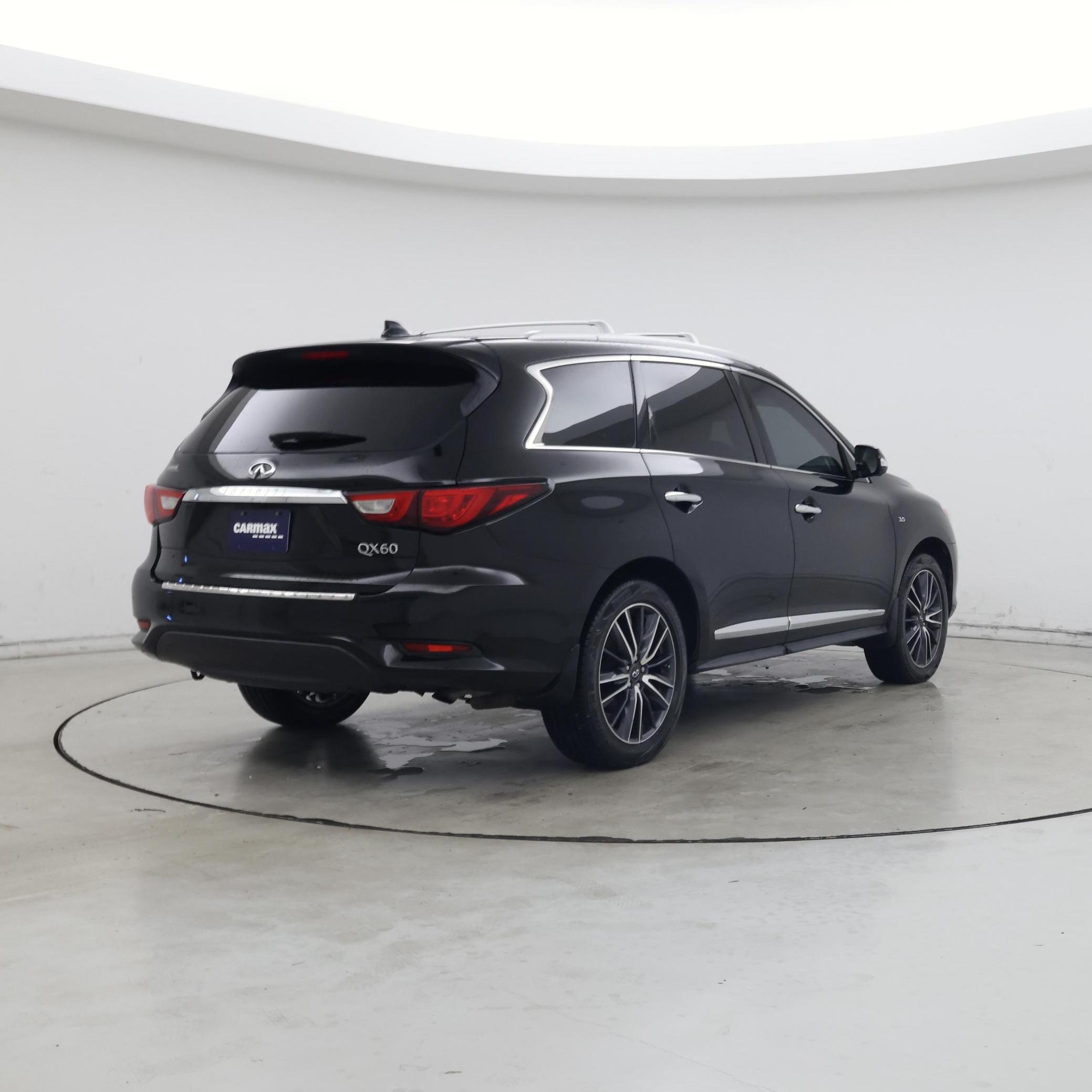 Thumbnail: 2017 INFINITI QX60 - 8