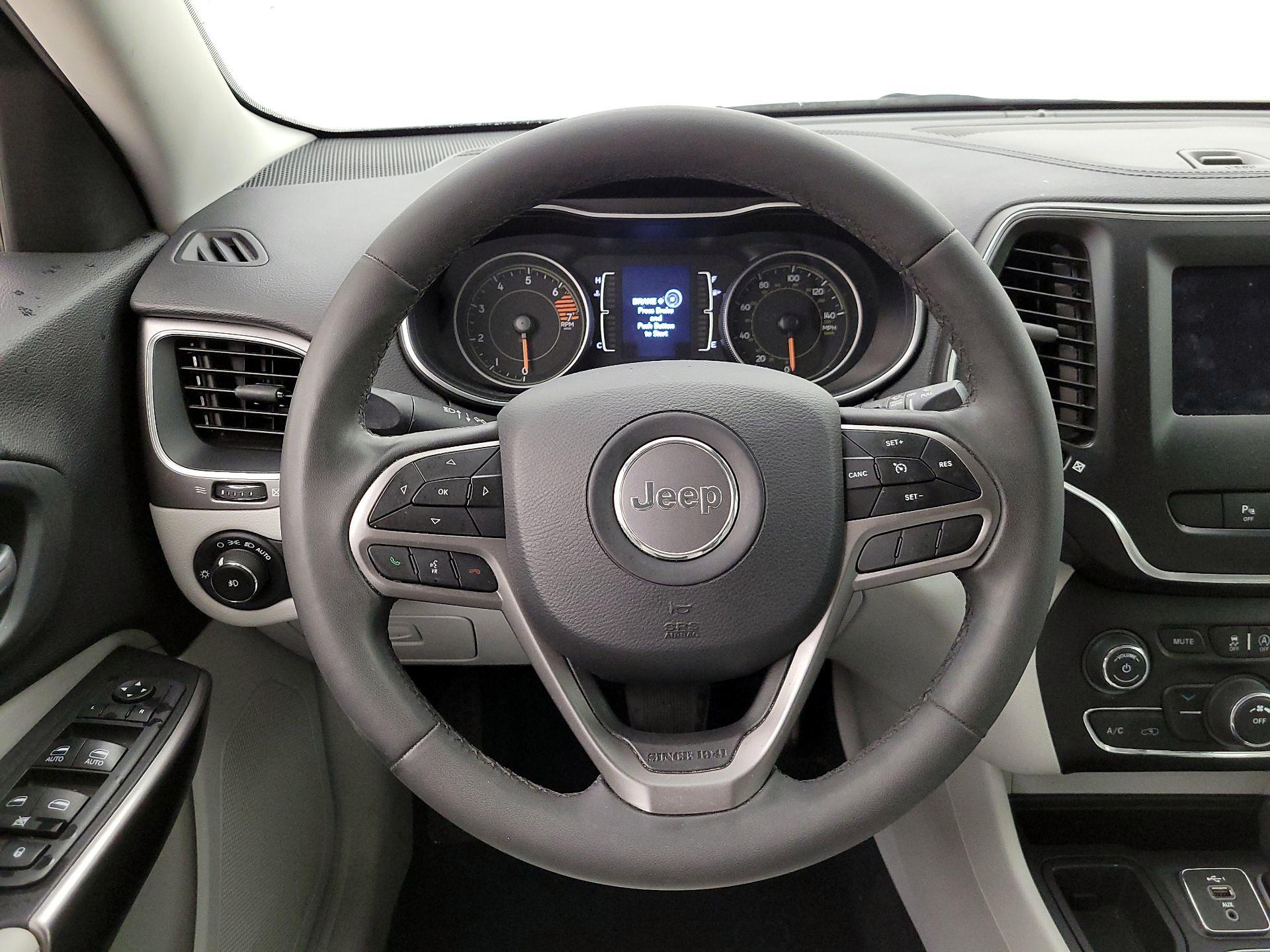 Thumbnail: 2020 Jeep Cherokee - 10