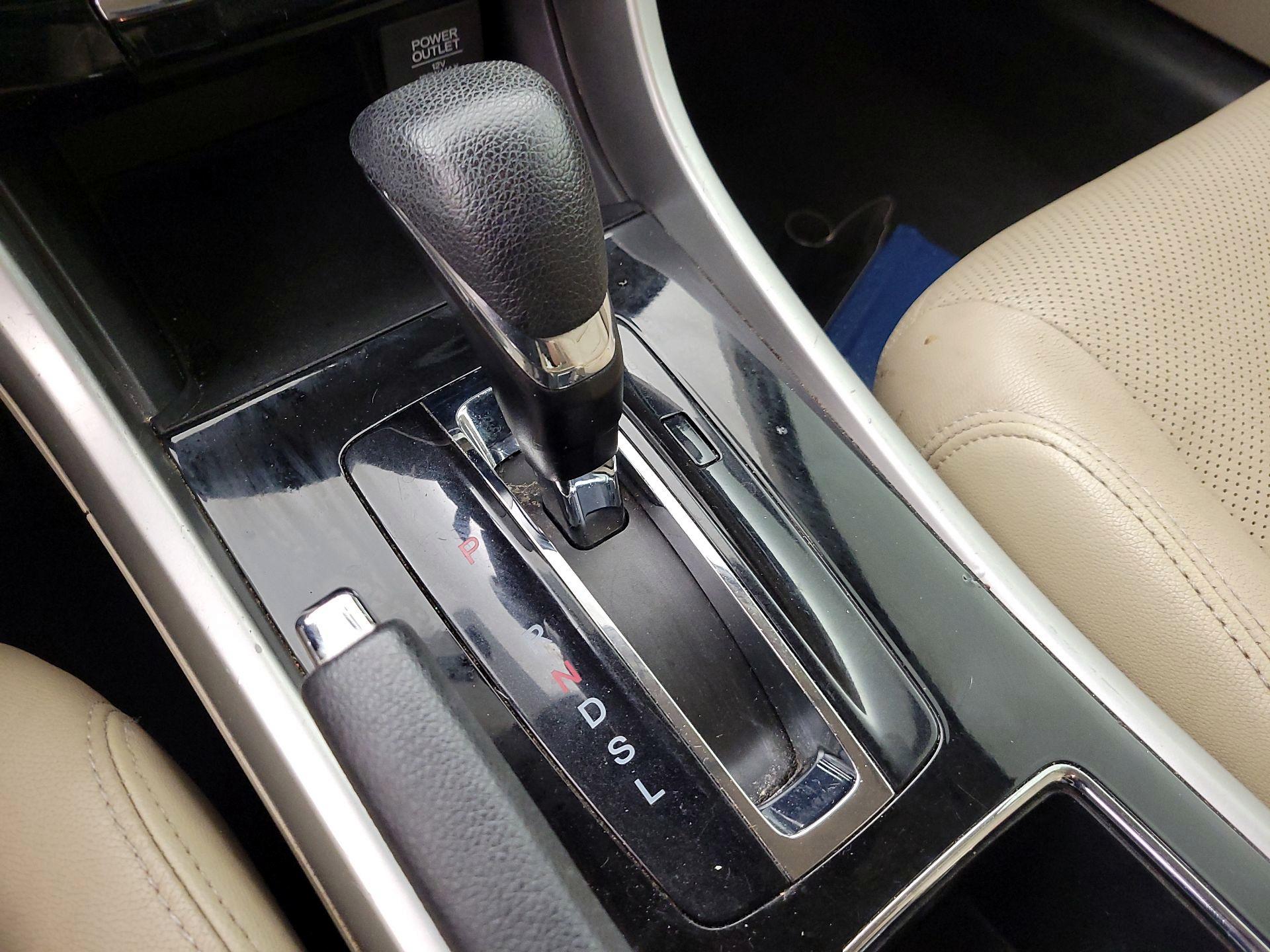 Thumbnail: 2017 Honda Accord - 17