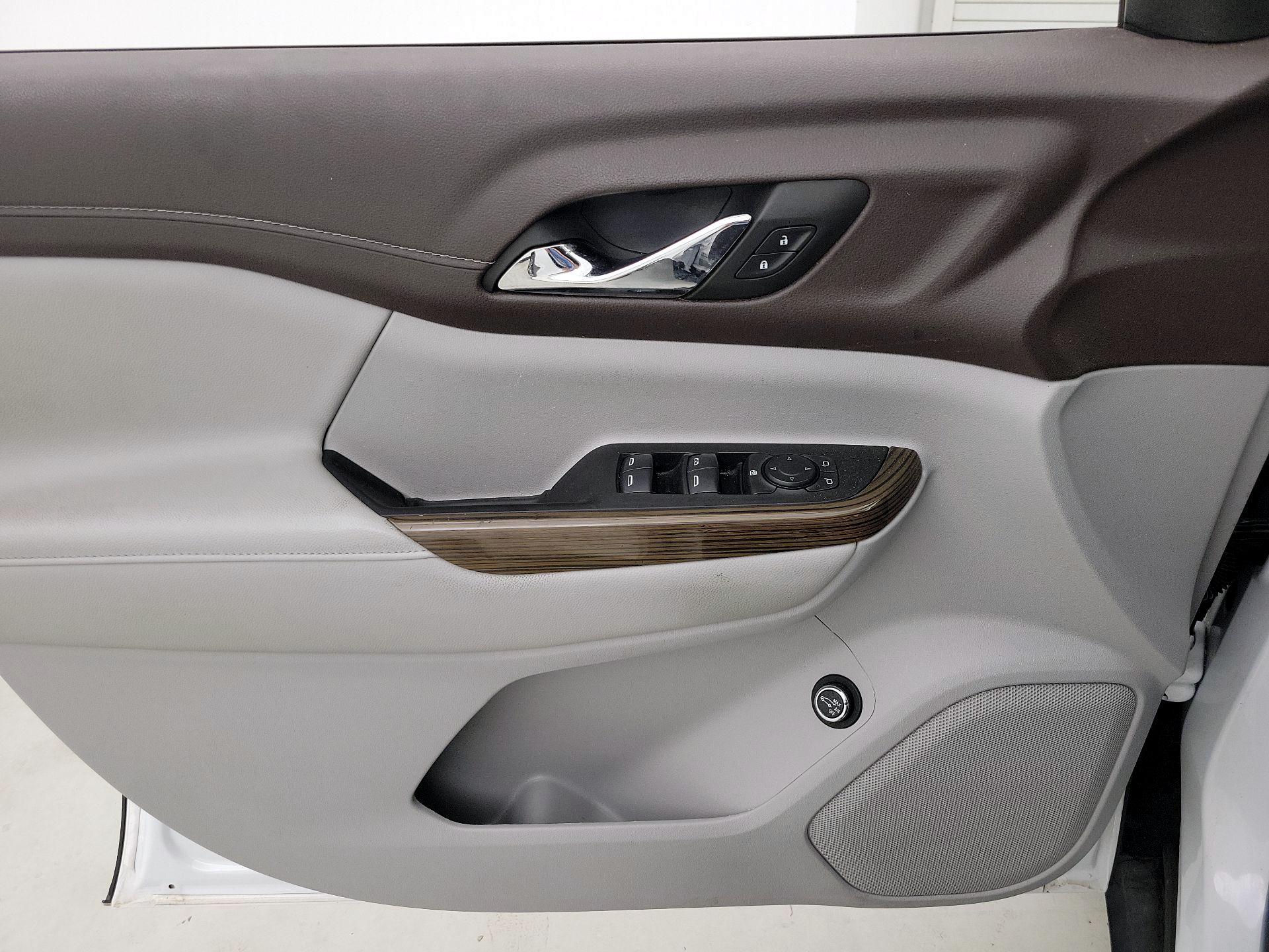 Thumbnail: 2023 GMC Acadia - 12