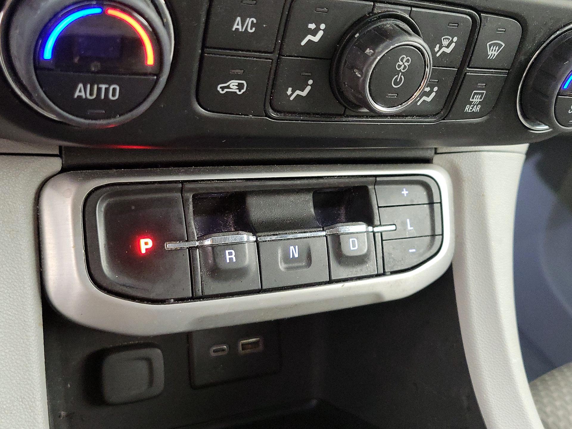 Thumbnail: 2023 GMC Acadia - 17