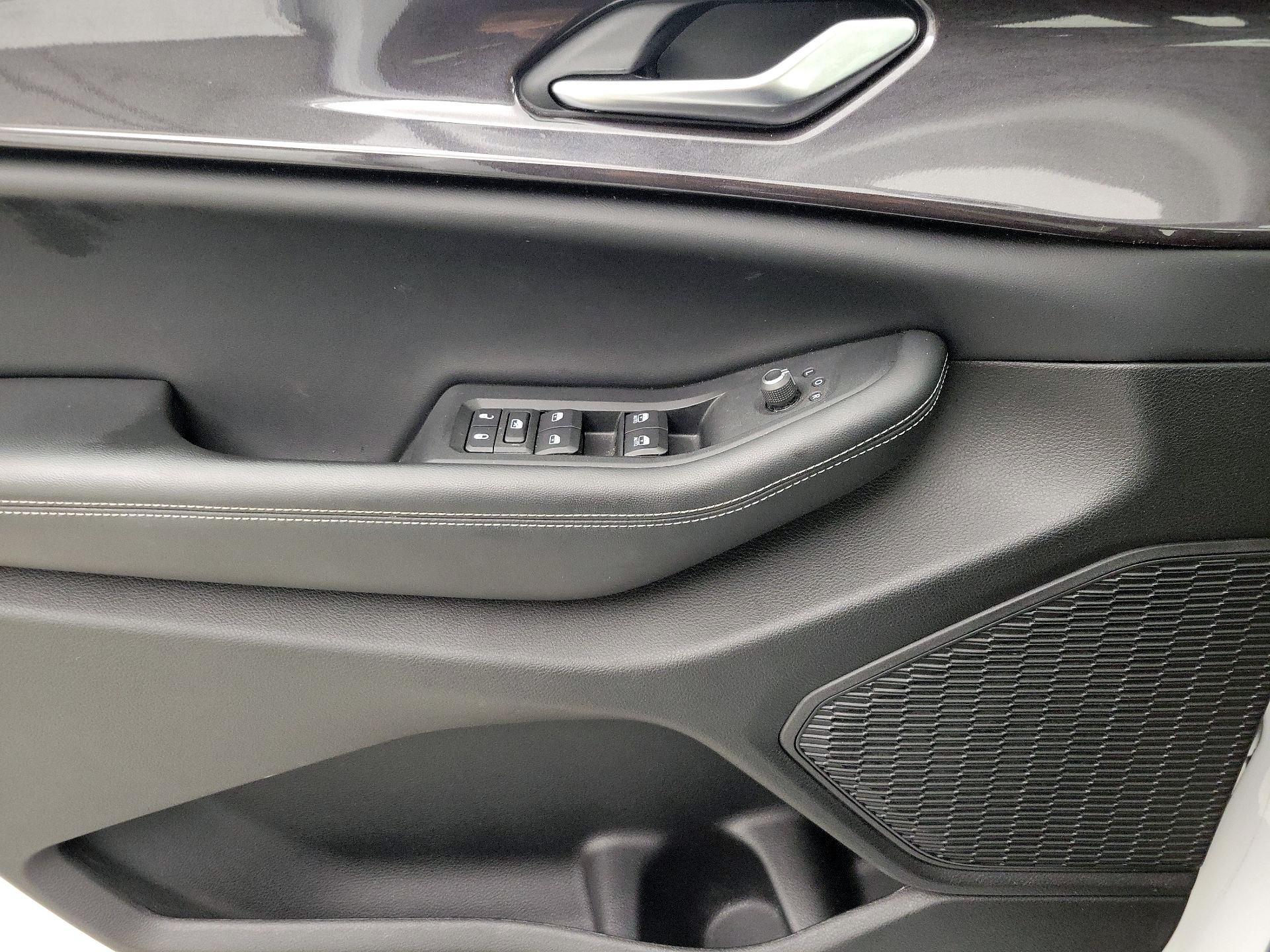 Thumbnail: 2023 Jeep Grand Cherokee L - 12