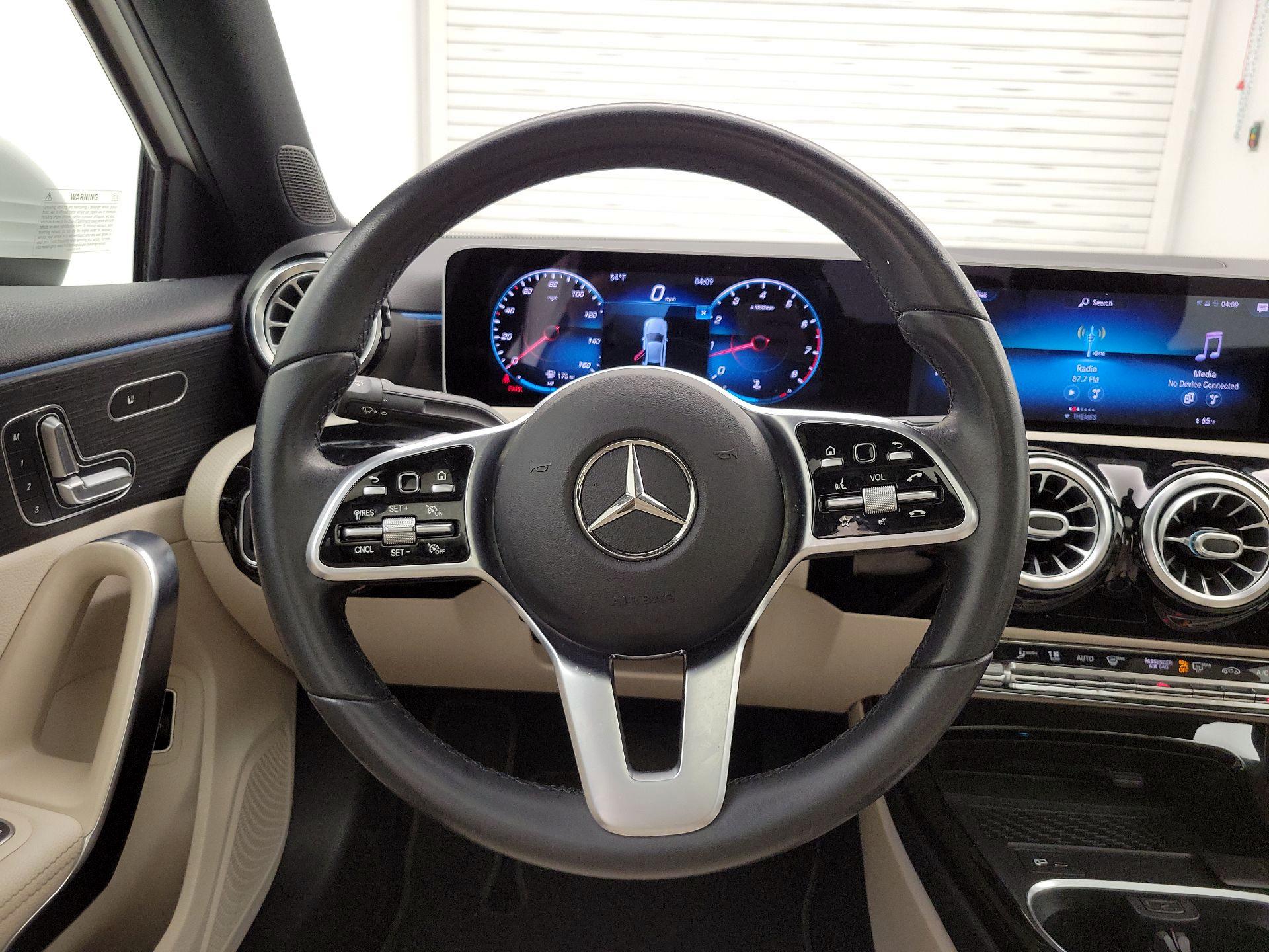 Thumbnail: 2020 Mercedes-Benz A-Class - 10