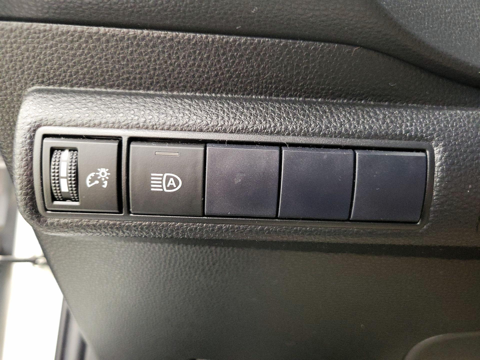 Thumbnail: 2022 Toyota Corolla - 13