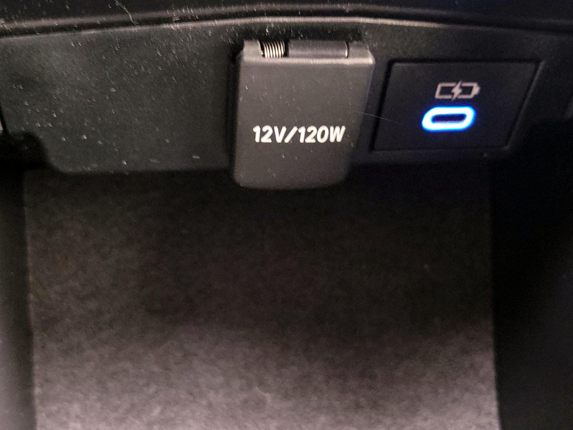 Thumbnail: 2022 Toyota Corolla - 18