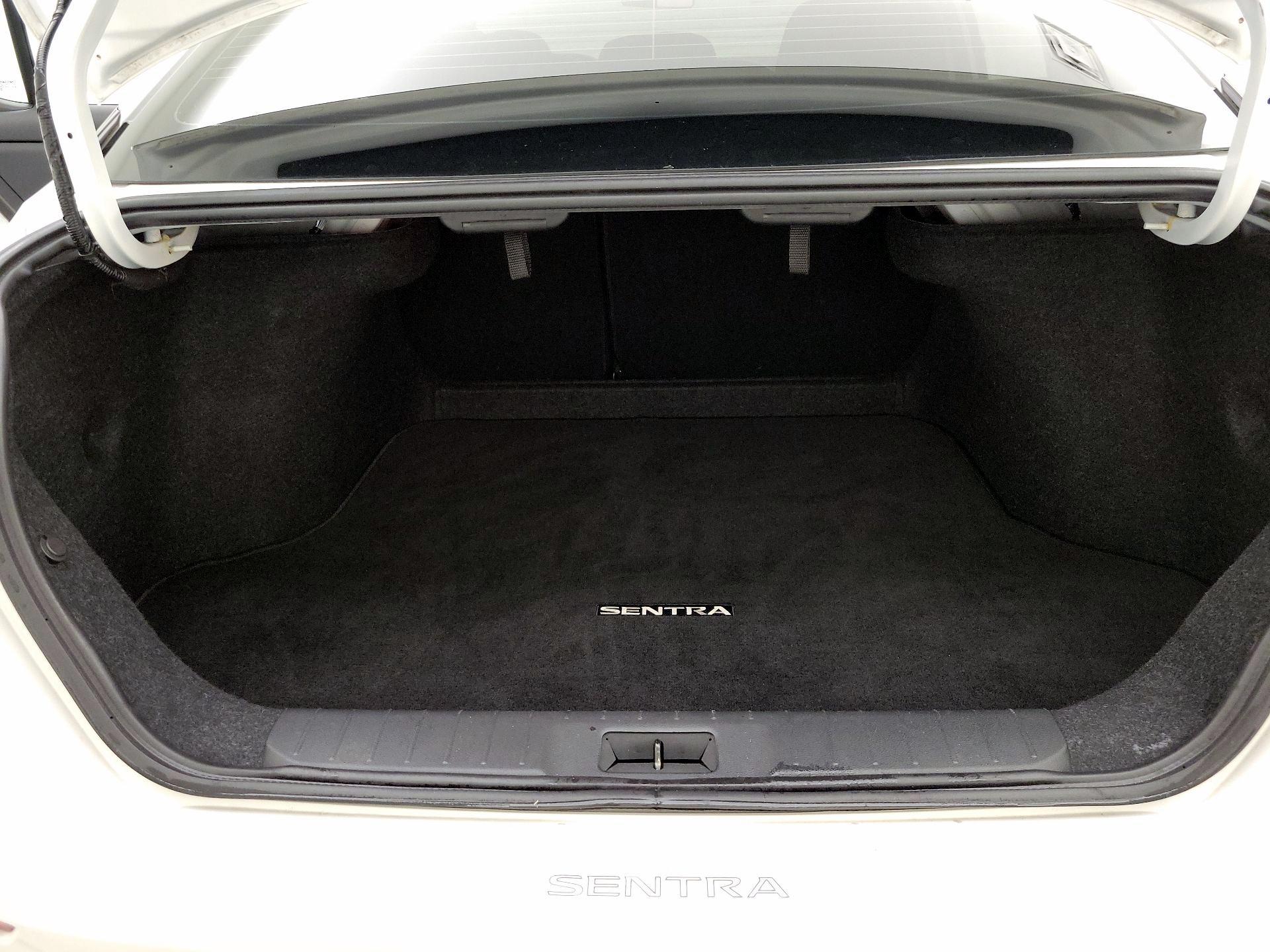 Thumbnail: 2022 Nissan Sentra - 20