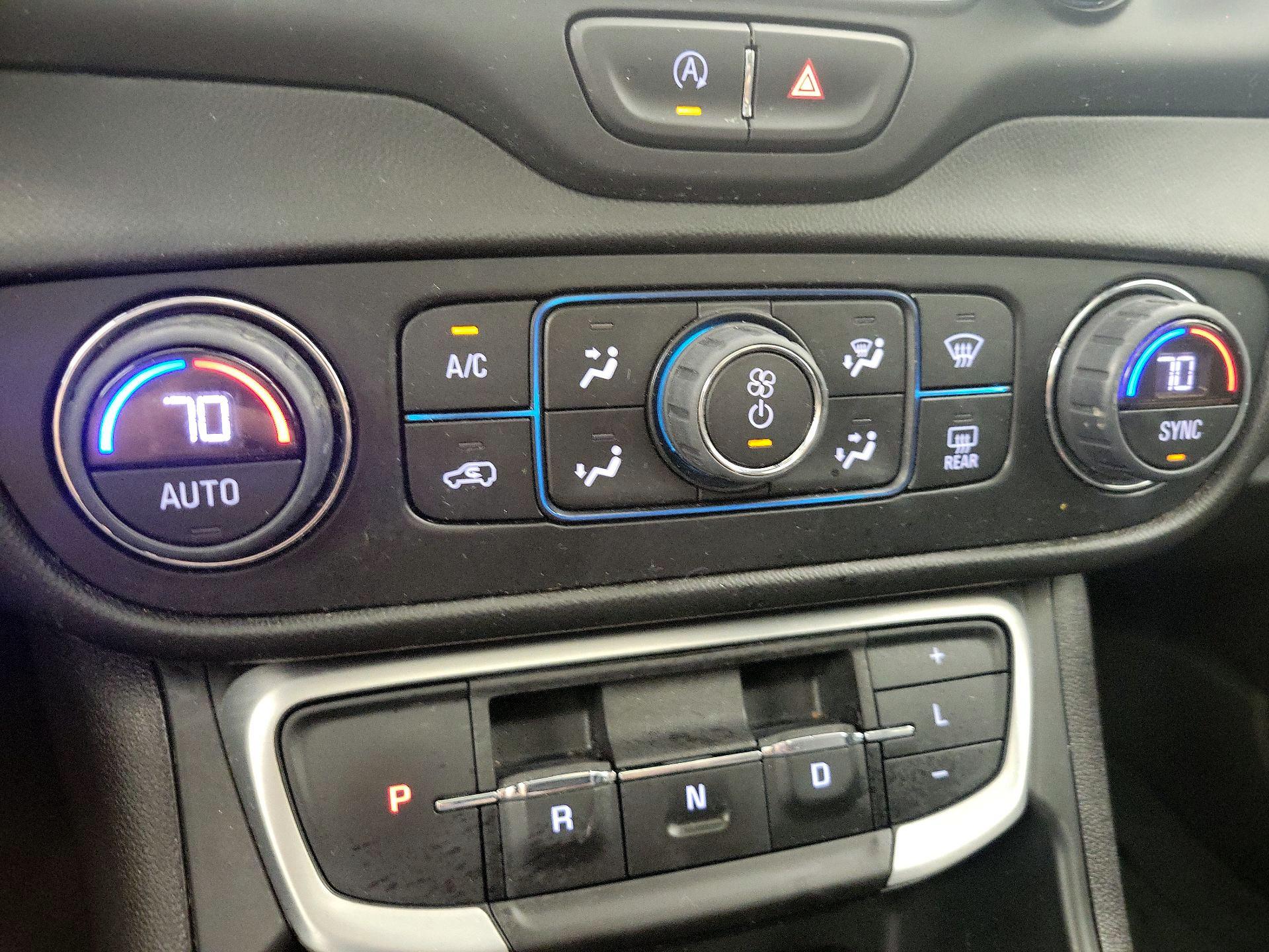 Thumbnail: 2022 GMC Terrain - 16