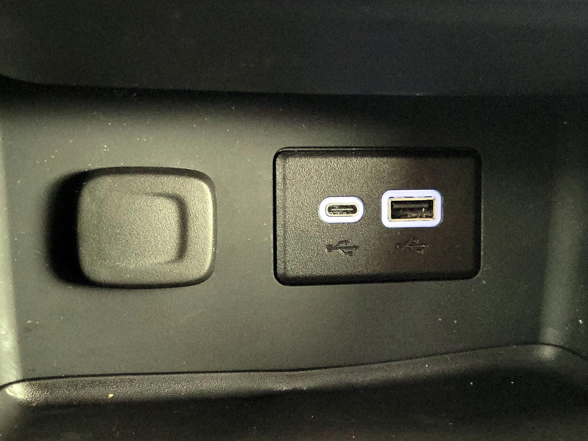 Thumbnail: 2023 GMC Acadia - 18