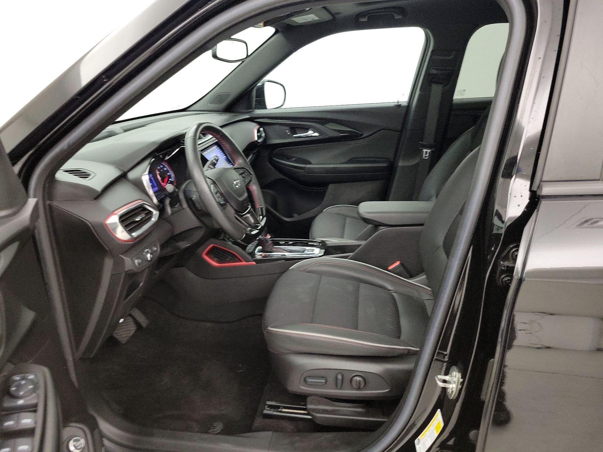 Thumbnail: 2022 Chevrolet TrailBlazer - 11