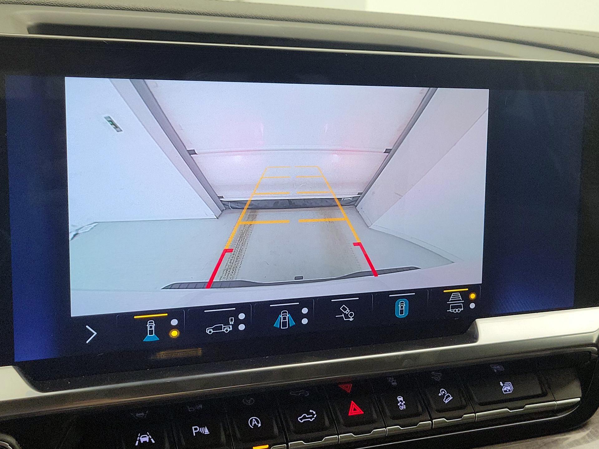 Thumbnail: 2022 Chevrolet Silverado 1500 - 14