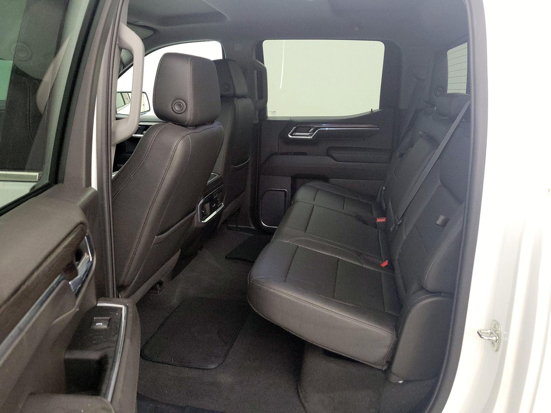 Thumbnail: 2022 Chevrolet Silverado 1500 - 19