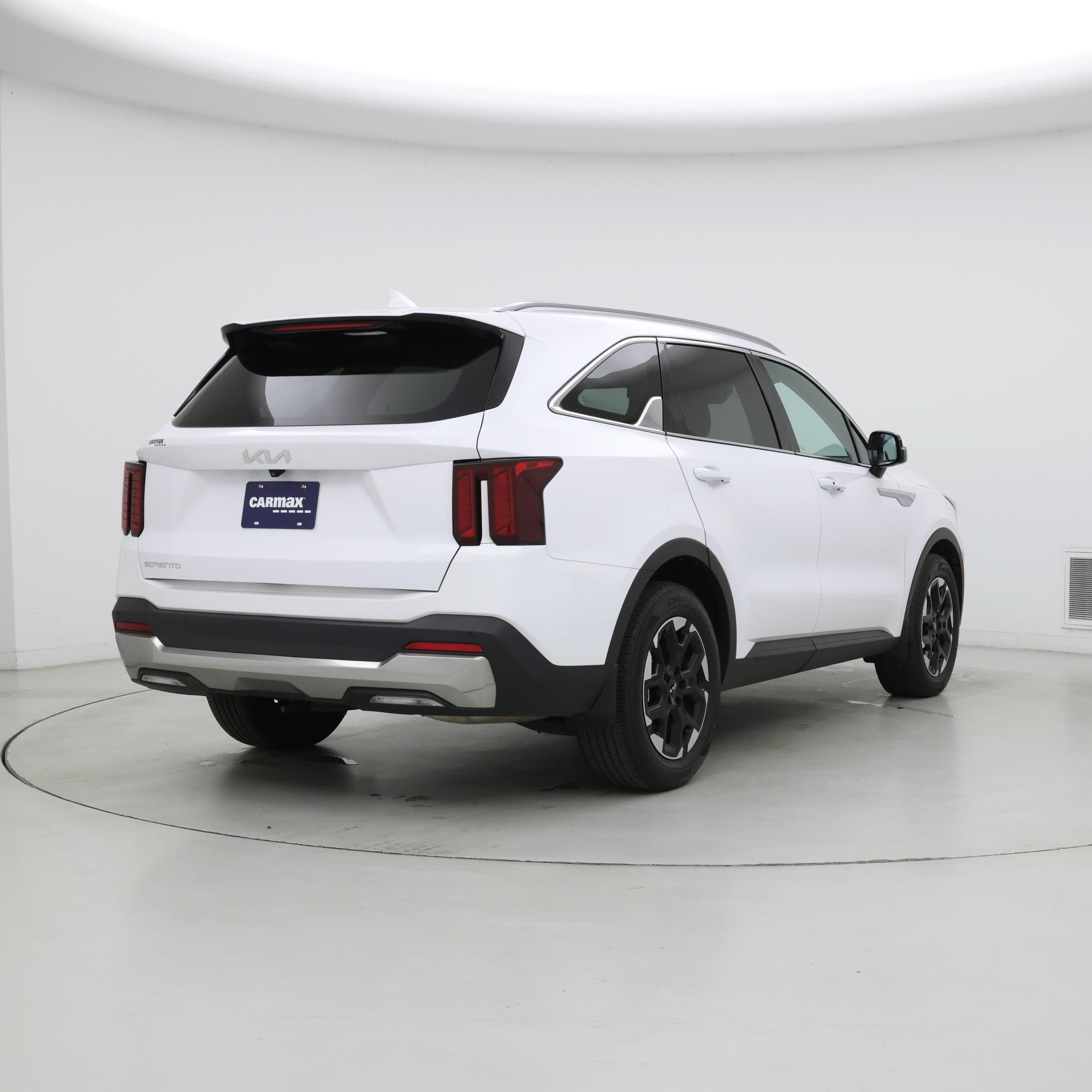 Thumbnail: 2024 Kia Sorento - 8