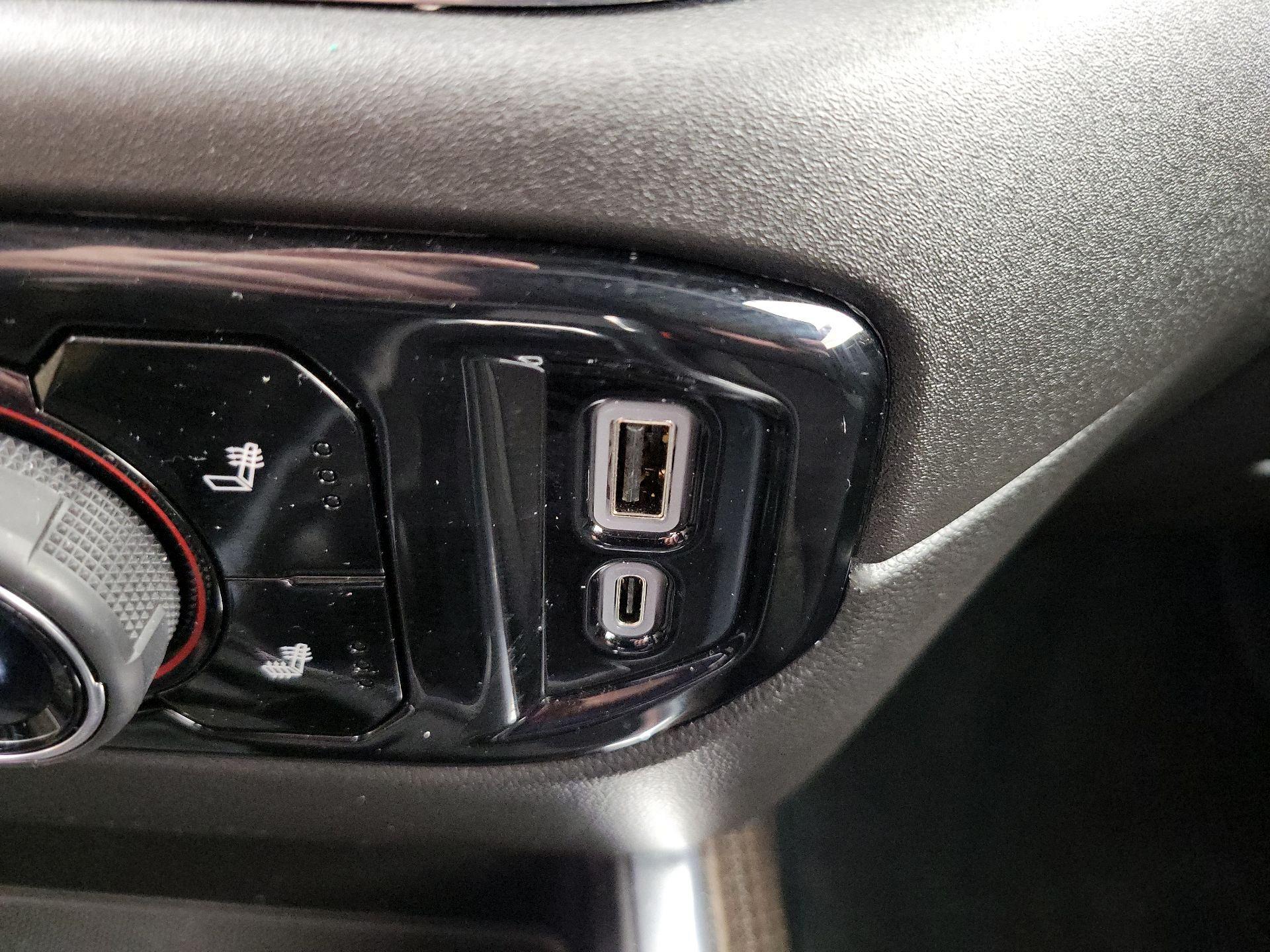 Thumbnail: 2024 Chevrolet Silverado 1500 - 18