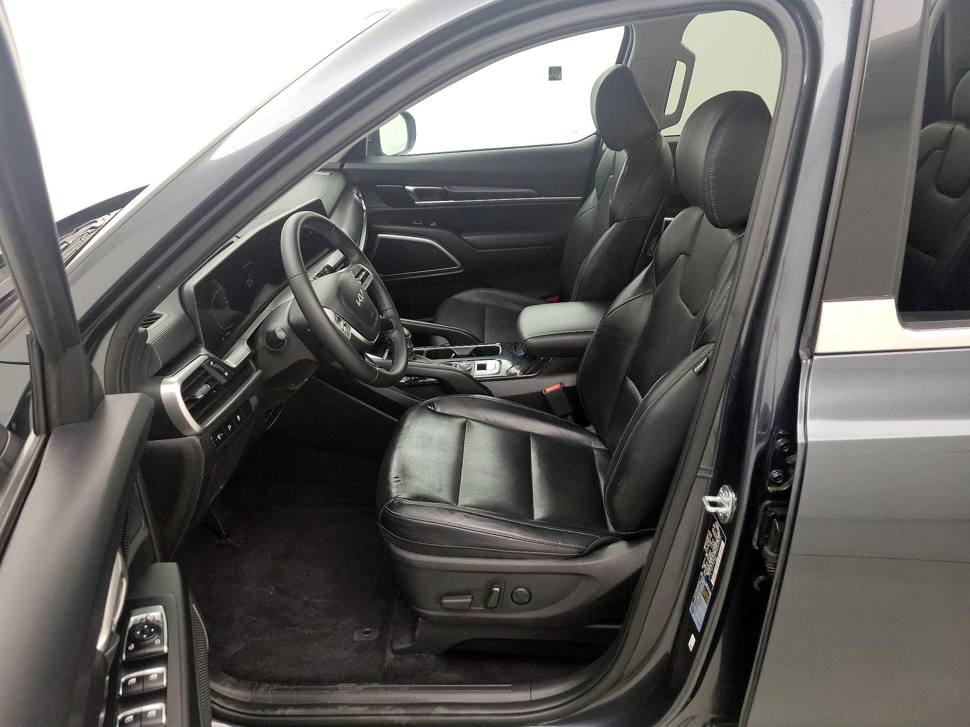 Thumbnail: 2023 Kia Telluride - 11