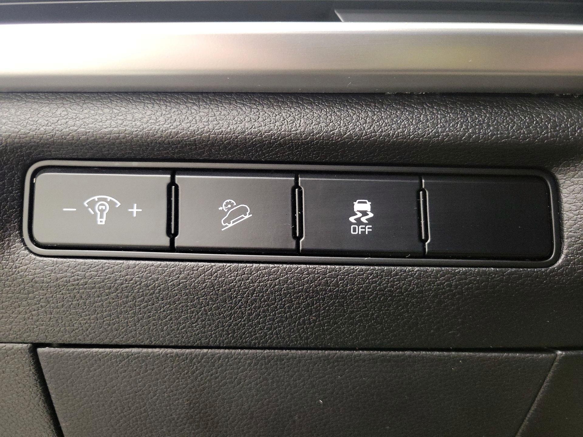 Thumbnail: 2023 Kia Telluride - 13