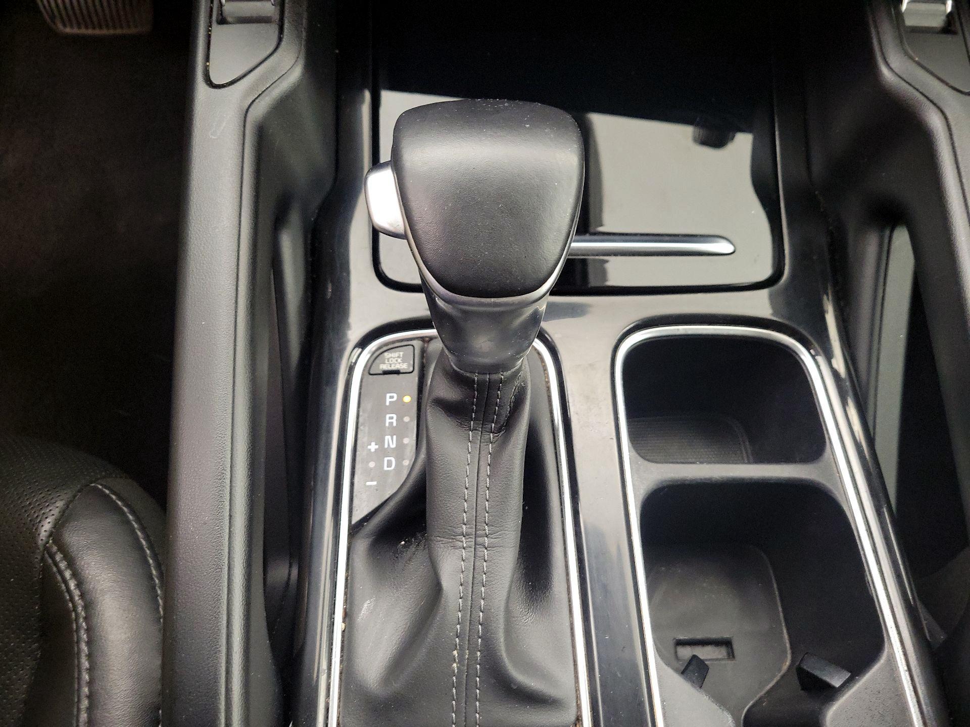 Thumbnail: 2023 Kia Telluride - 18