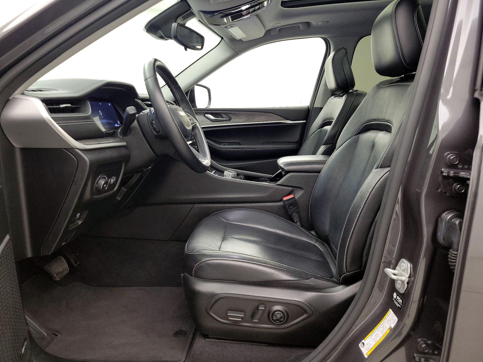 Thumbnail: 2022 Jeep Grand Cherokee L - 11