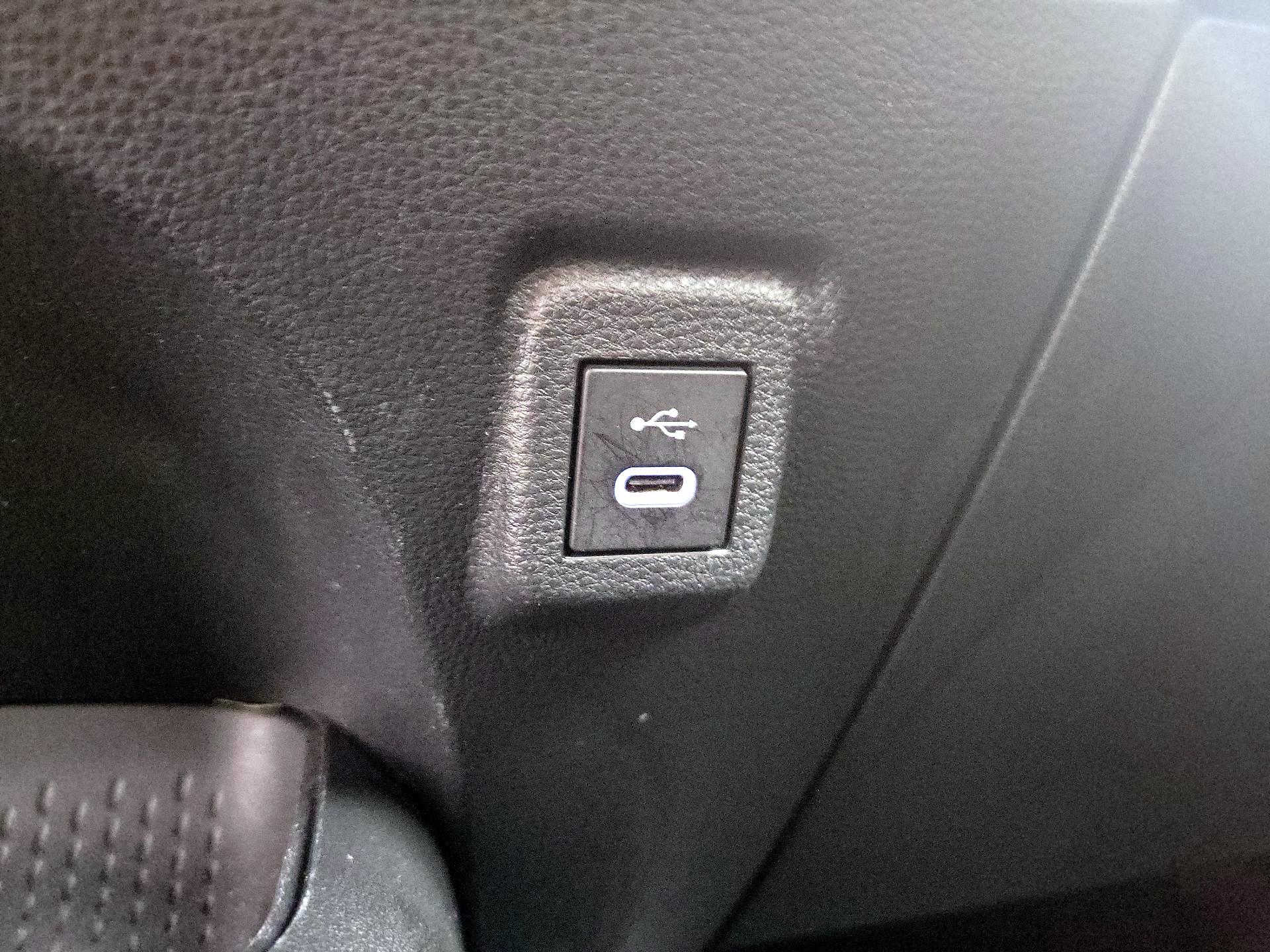 Thumbnail: 2023 Toyota Corolla - 18