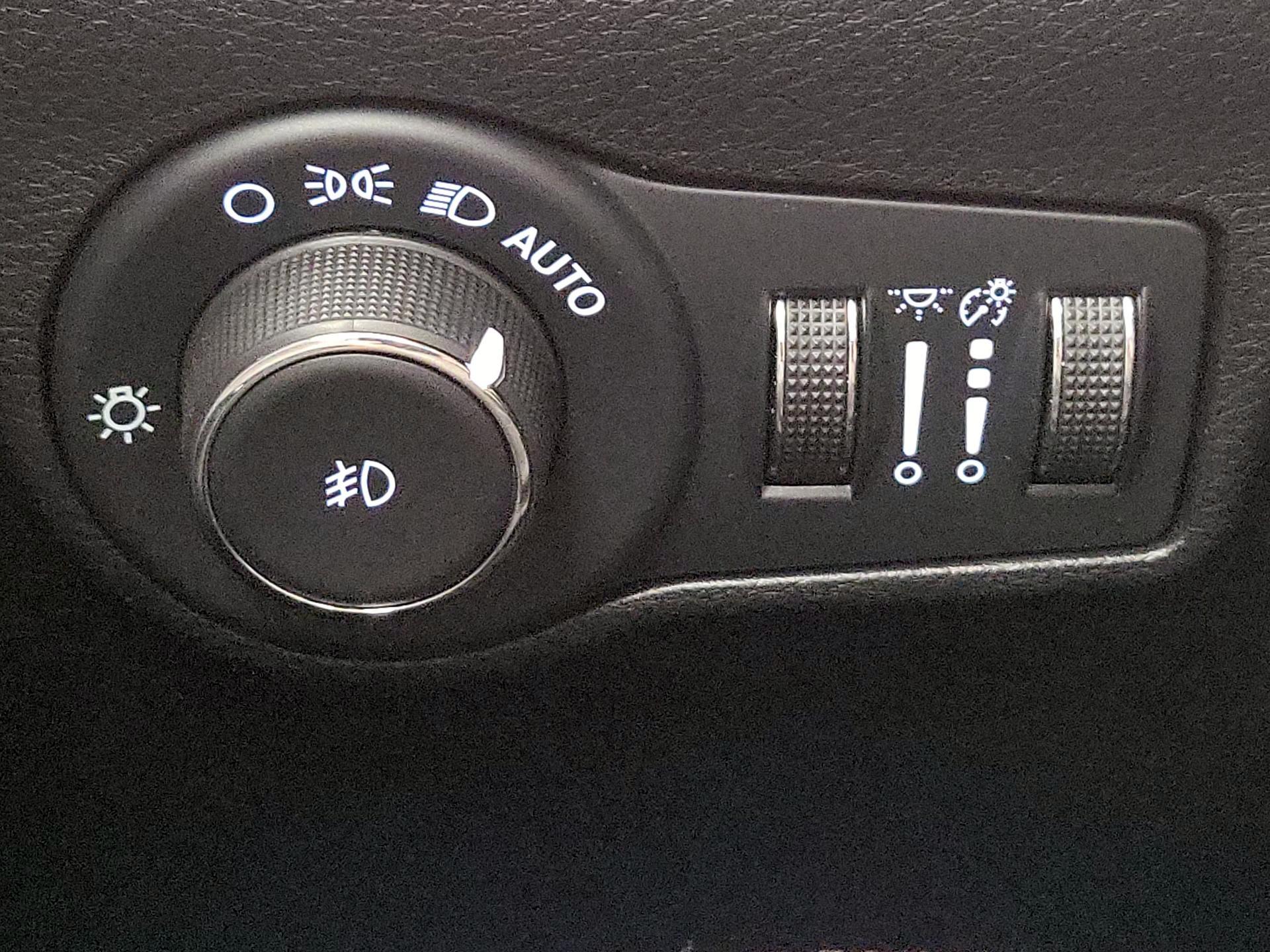 Thumbnail: 2022 Jeep Compass - 13