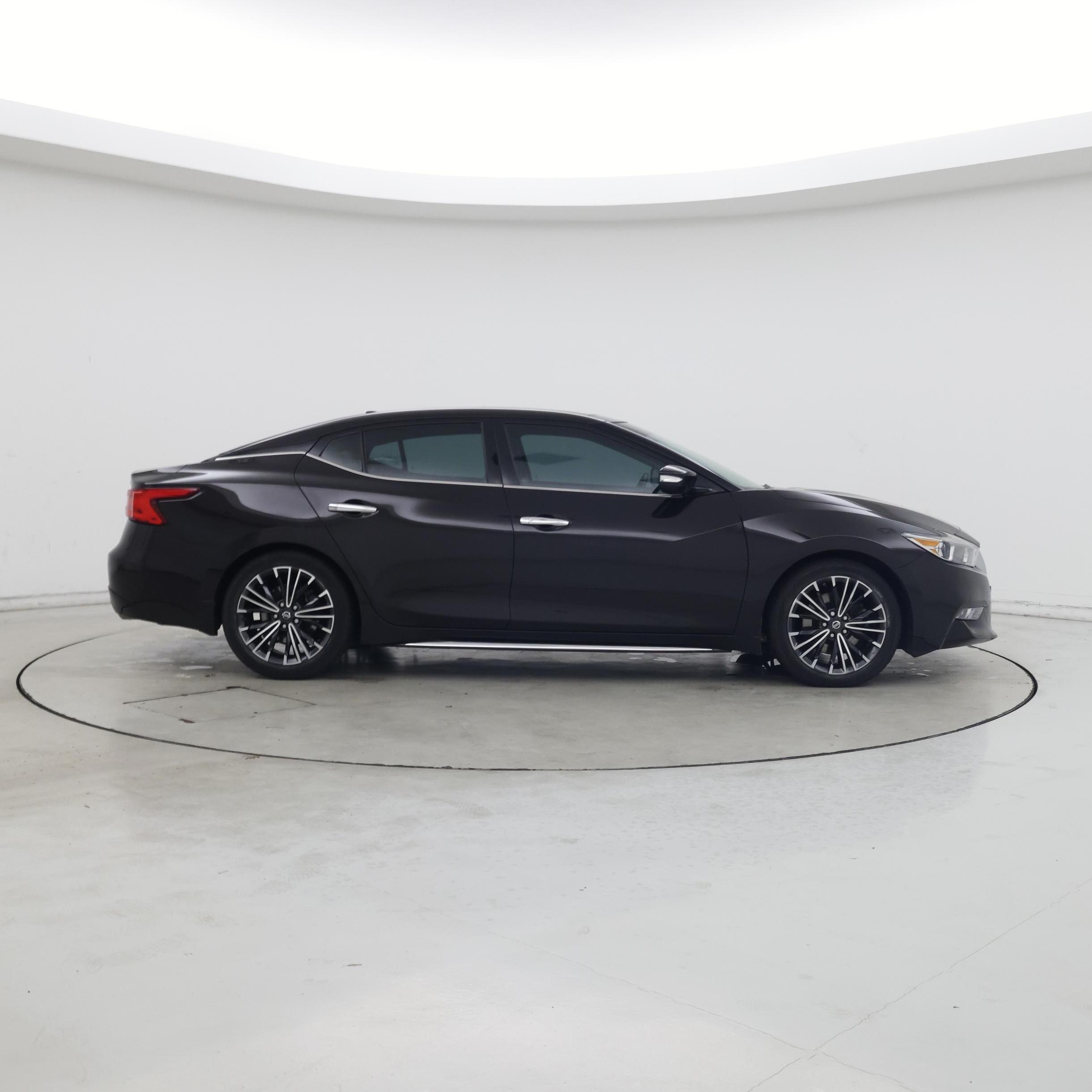 Thumbnail: 2017 Nissan Maxima - 7