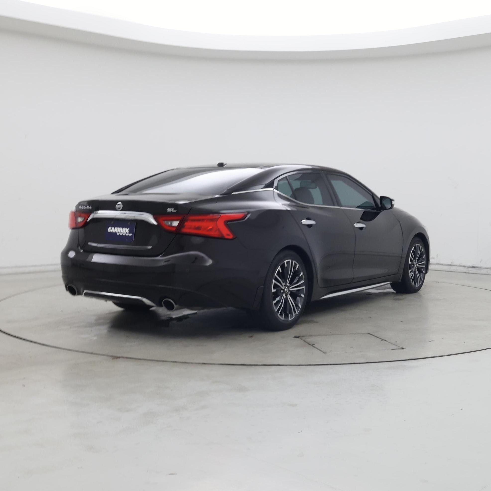 Thumbnail: 2017 Nissan Maxima - 8