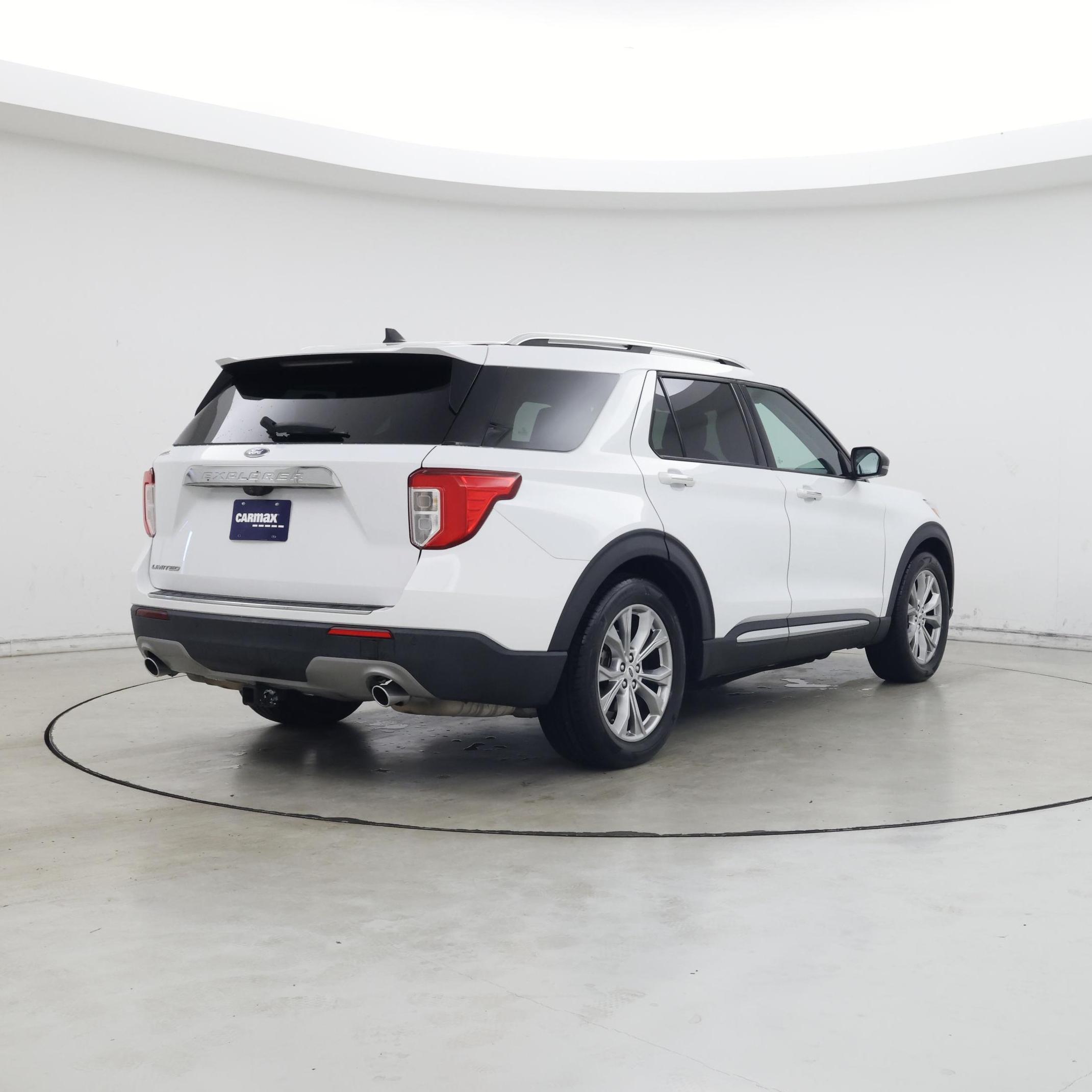Thumbnail: 2021 Ford Explorer - 8