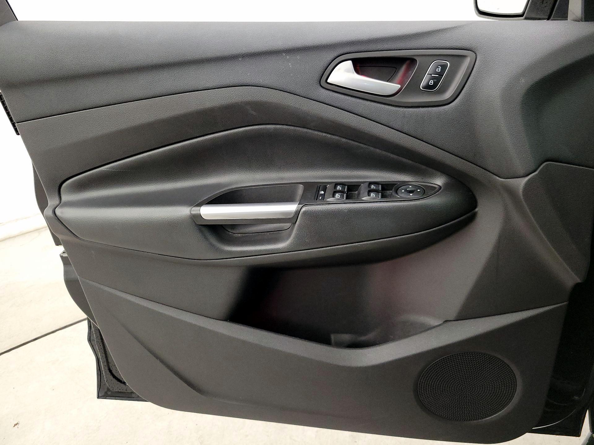 Thumbnail: 2017 Ford C-Max - 12