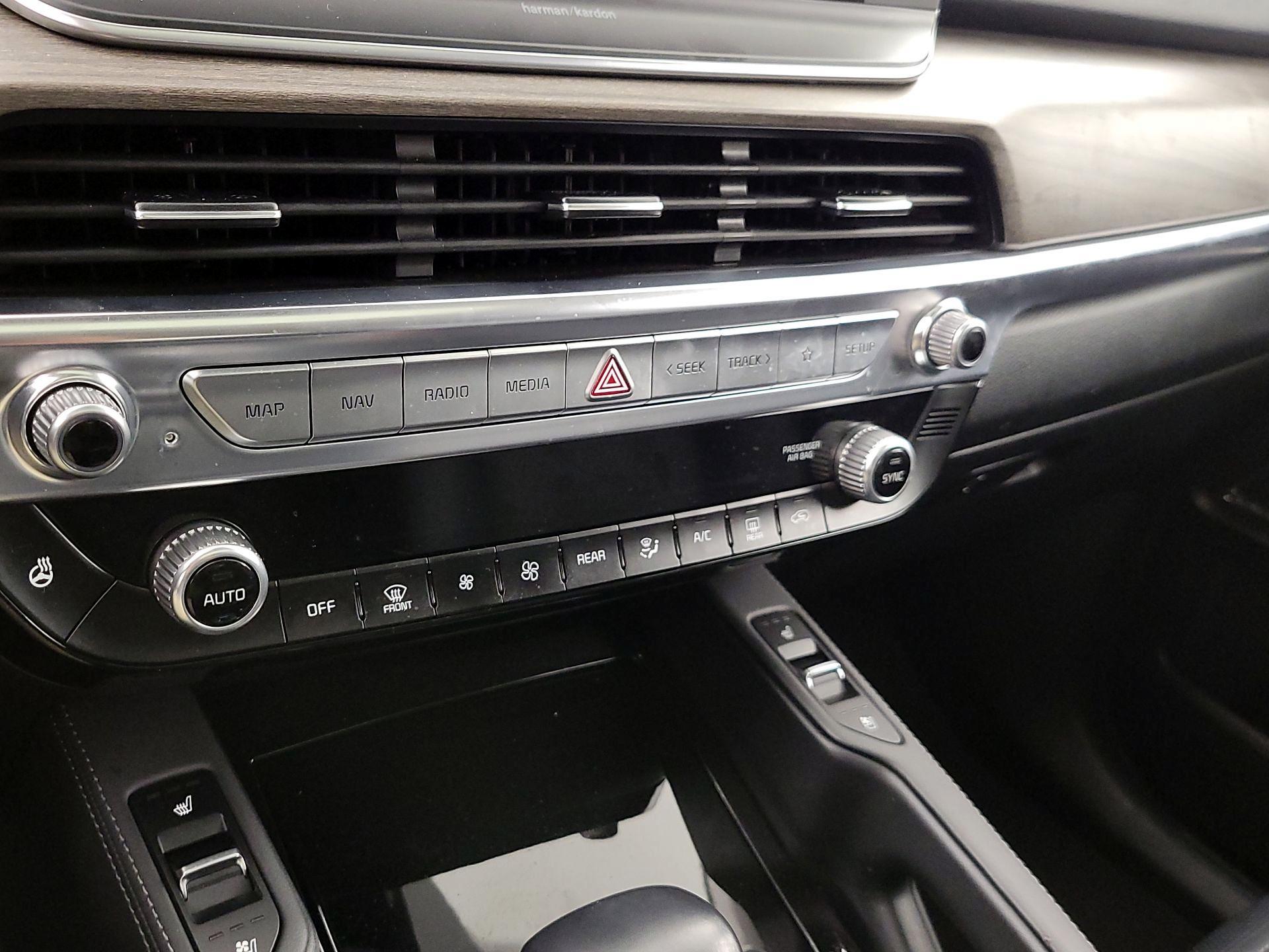 Thumbnail: 2022 Kia Telluride - 17