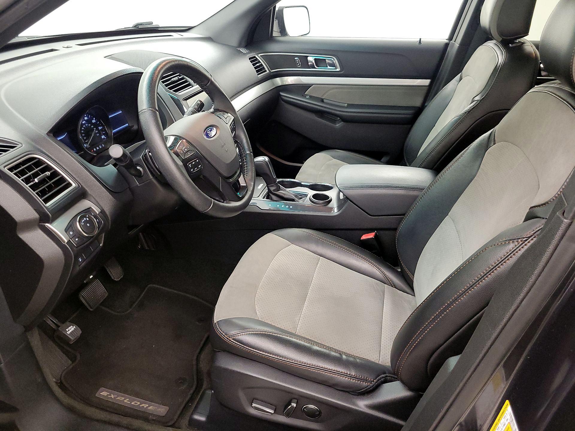 Thumbnail: 2017 Ford Explorer - 11
