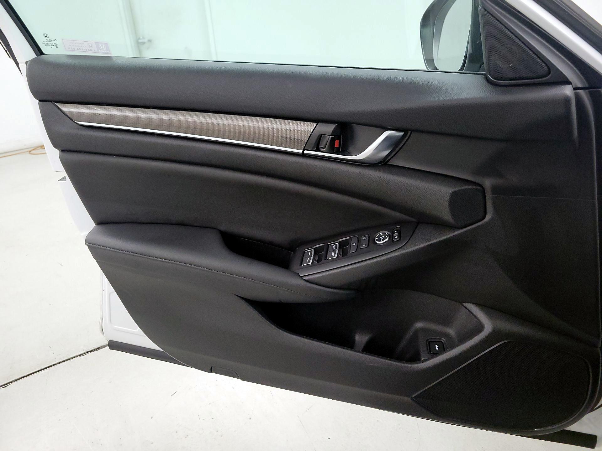 Thumbnail: 2021 Honda Accord - 12