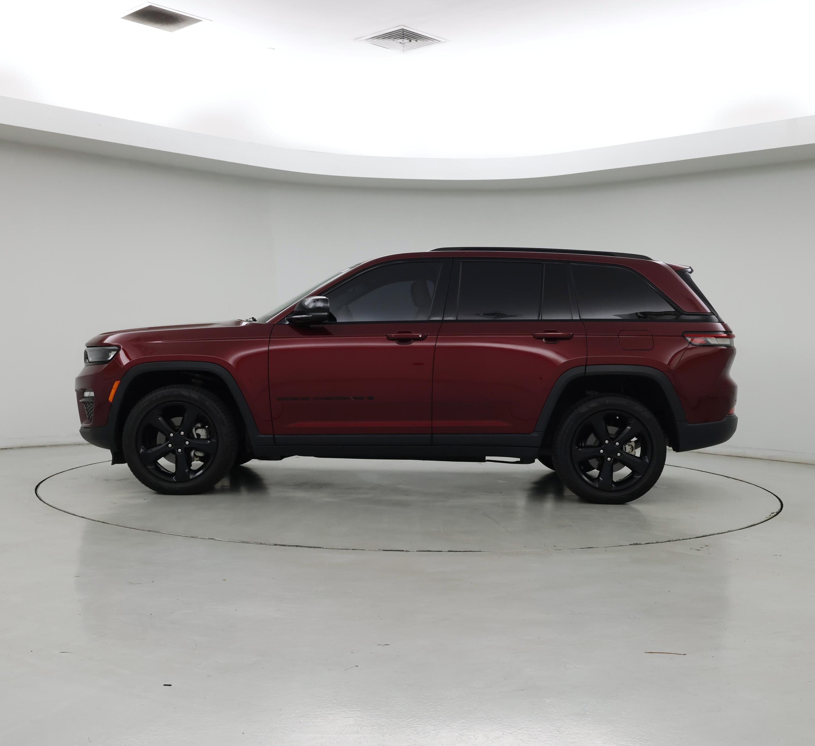 Thumbnail: 2023 Jeep Grand Cherokee - 3