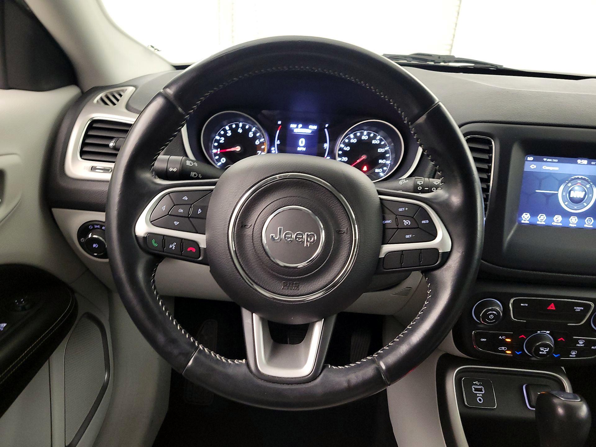 Thumbnail: 2020 Jeep Compass - 10