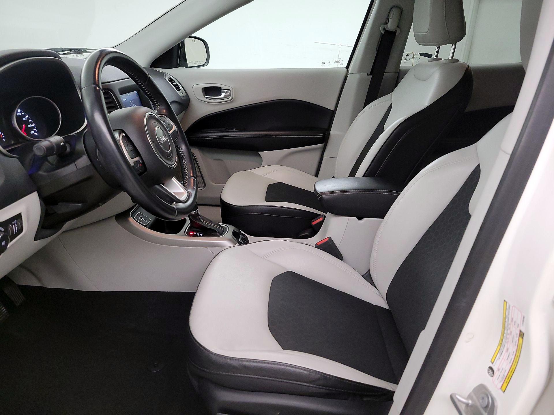 Thumbnail: 2020 Jeep Compass - 11