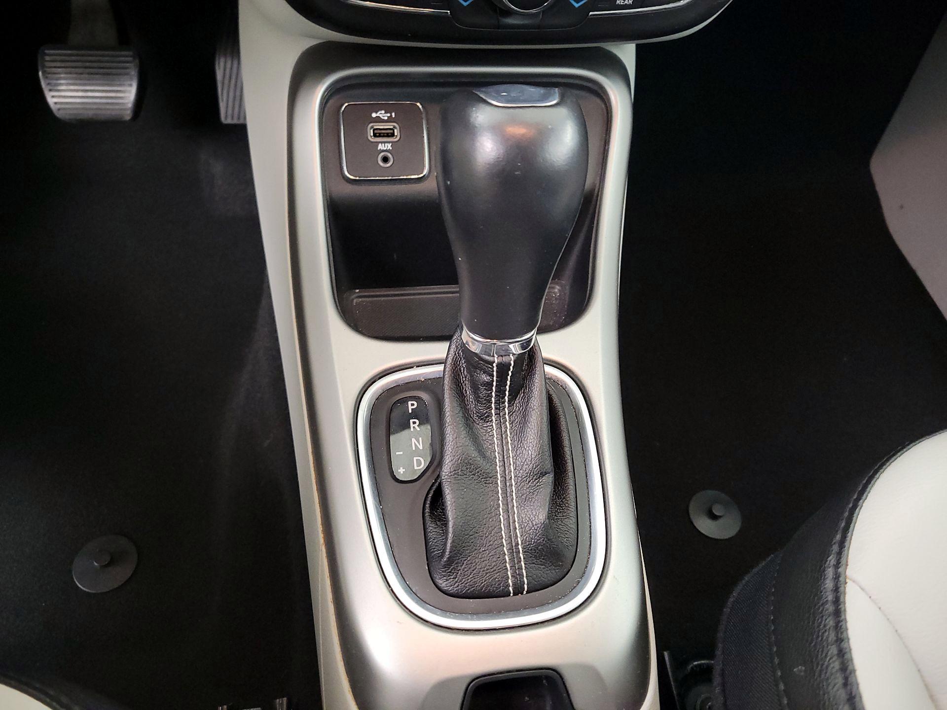 Thumbnail: 2020 Jeep Compass - 17