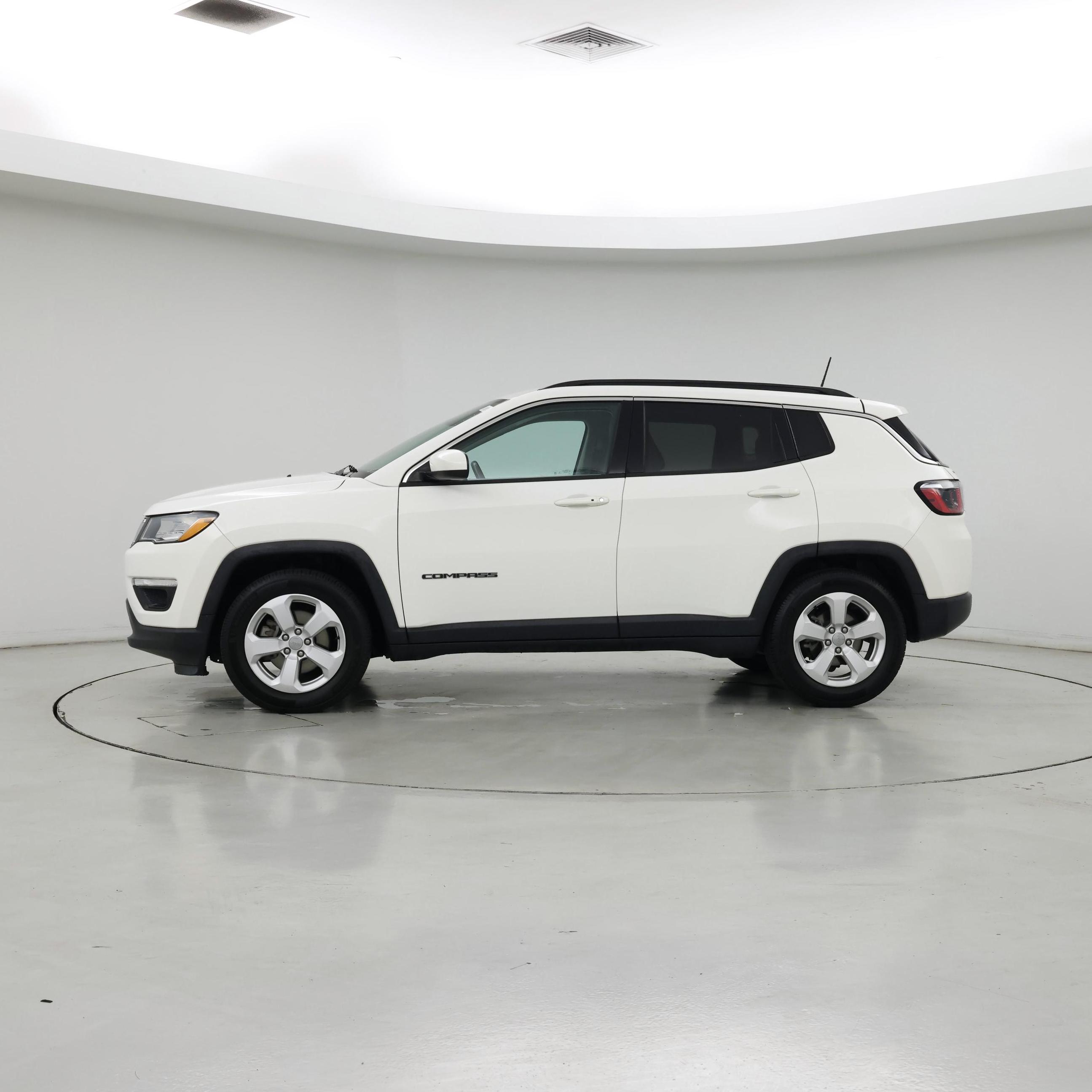 Thumbnail: 2020 Jeep Compass - 3